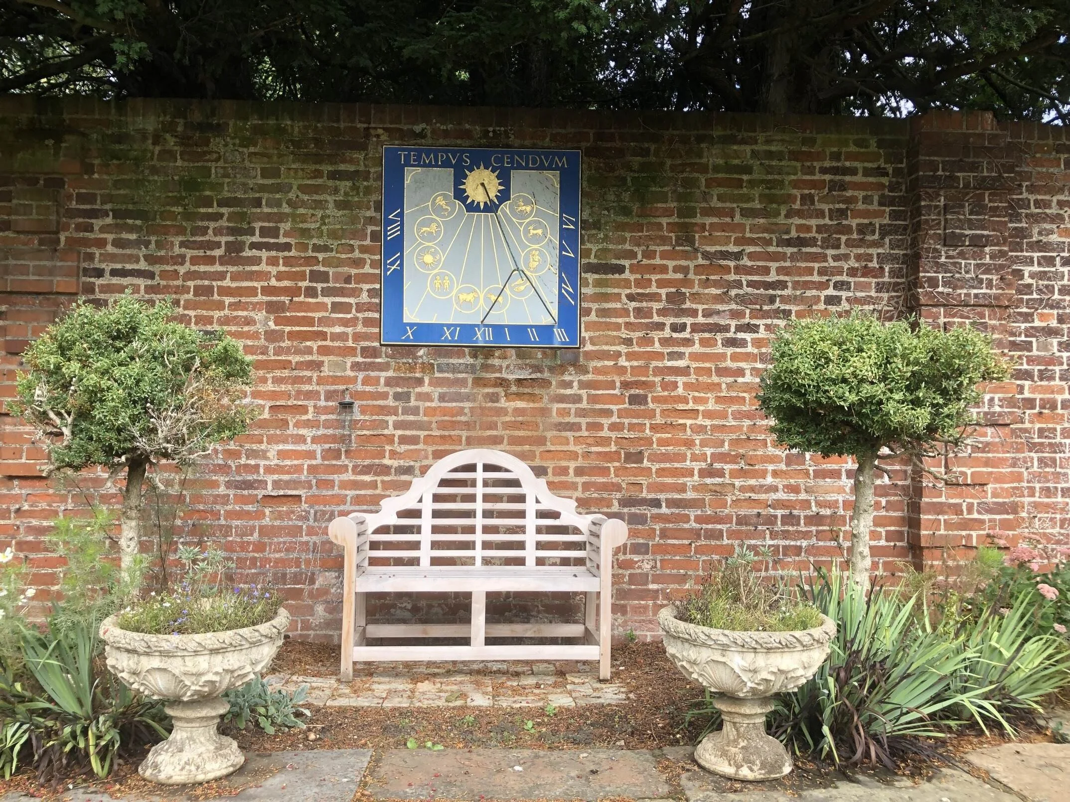 cambridgeshire-period-manor-house-film-photo-shoot-event-location-unique-venue-hire-garden-bench.jpg