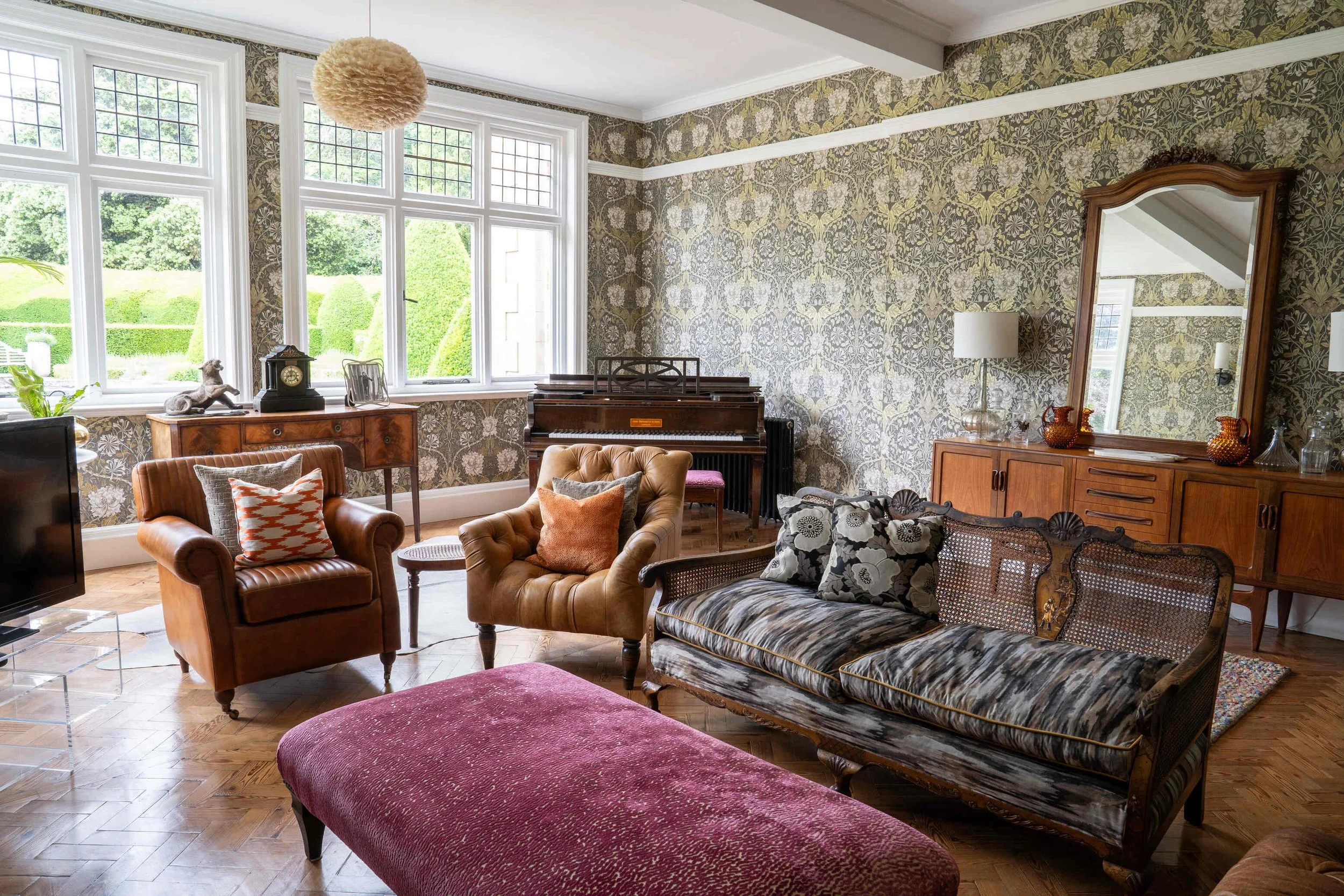 cambridgeshire-period-manor-house-film-photo-shoot-event-location-unique-venue-hire-living-room.jpg