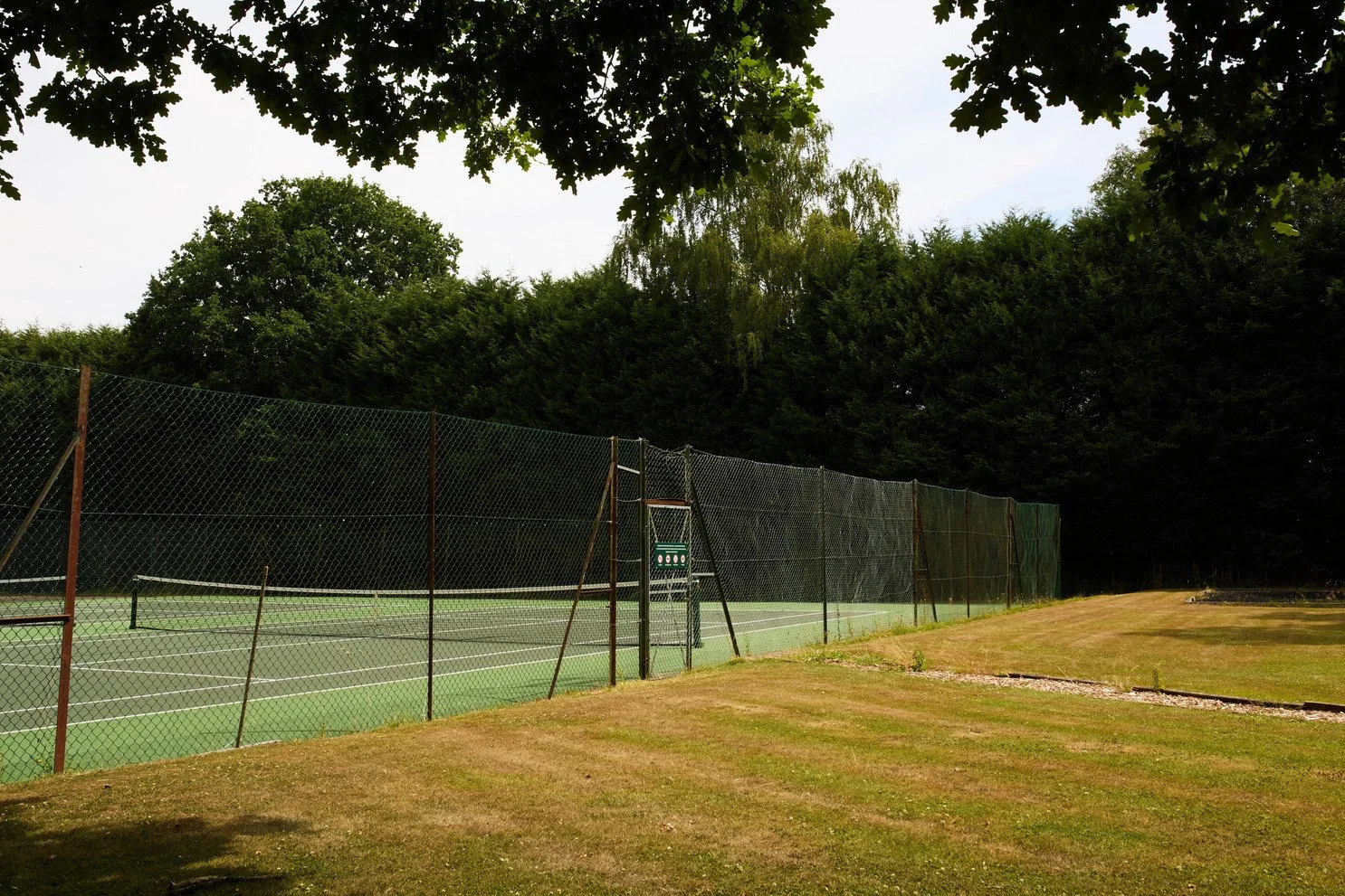 west-sussex-period-convent-film-photo-shoot-location-unique-venue-hire-tennis-court-external.jpg