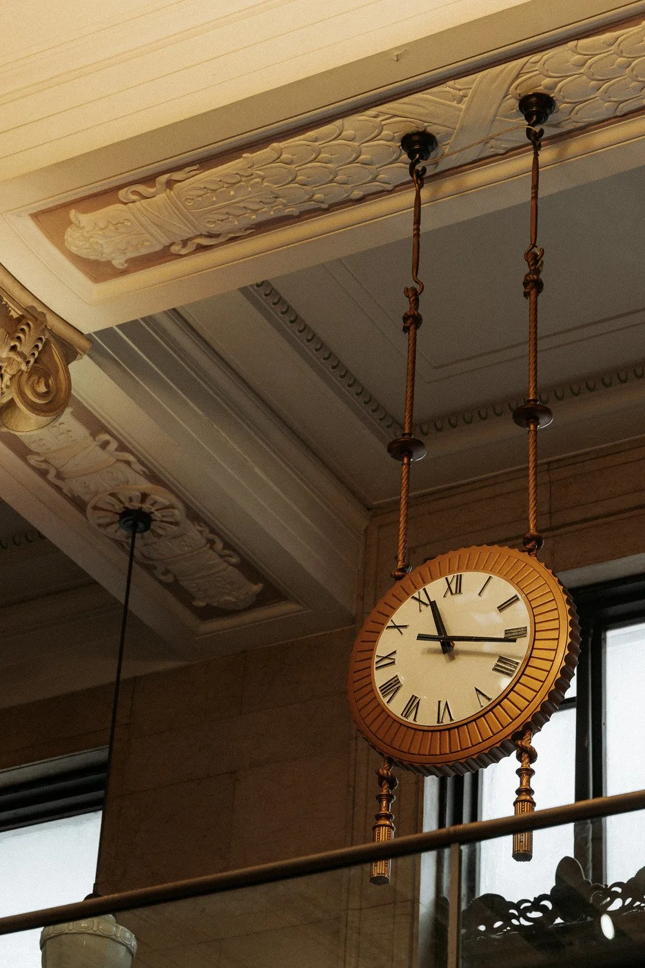 london-period-historic-art-deco-town-hall-film-photo-shoot-location-unique-venue-hire-architrave-ceiling.jpg