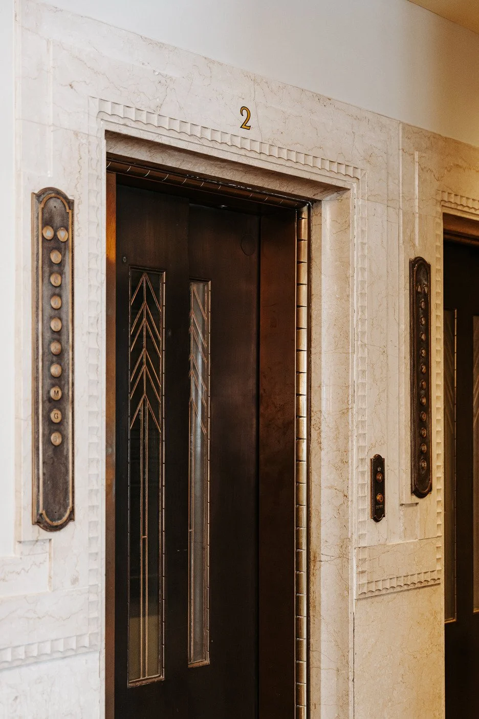 london-period-historic-art-deco-town-hall-film-photo-shoot-location-unique-venue-hire-lift-elevator.jpg
