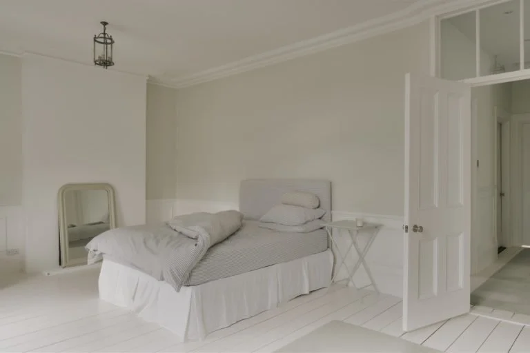 surrey-historic-period-georgian-house-film-photo-shoot-location-unique-venue-event-hire-bedroom.jpg