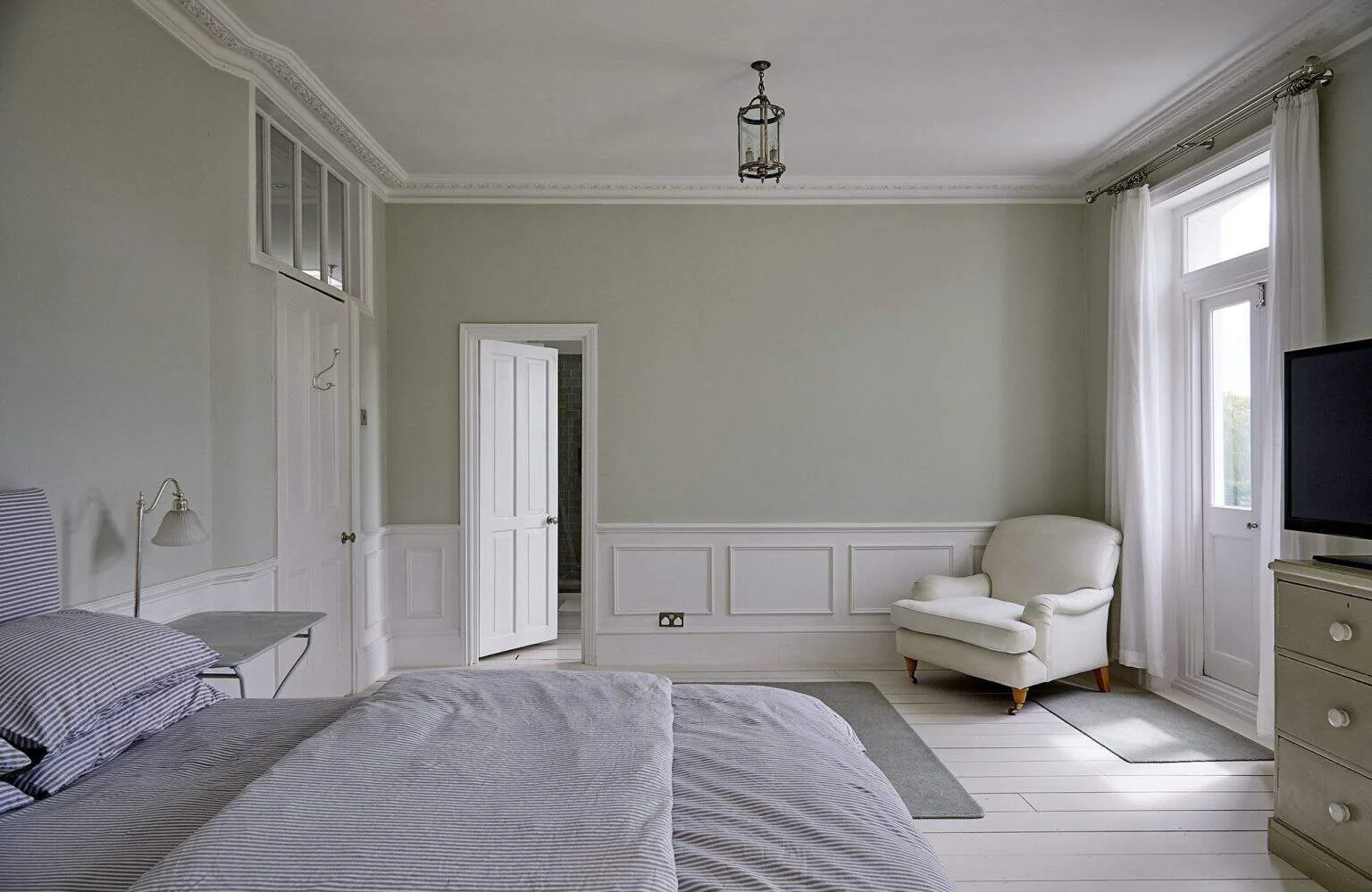 surrey-historic-period-georgian-house-film-photo-shoot-location-unique-venue-event-hire-white-panelling.jpg