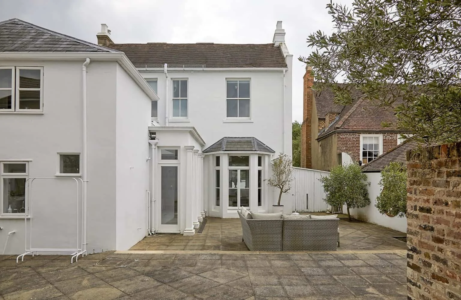 surrey-historic-period-georgian-house-film-photo-shoot-location-unique-venue-event-hire-external-bay-window.jpg