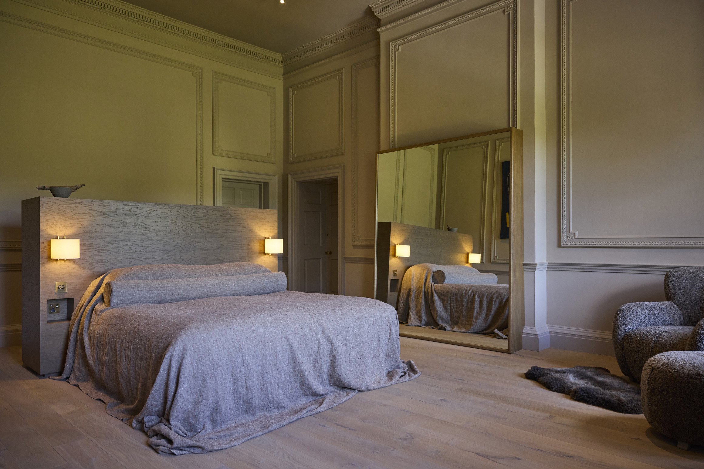 yorkshire-historic-period-georgian-hall-country-house-film-photo-shoot-event-location-unique-venue-hire-double-bed.jpg