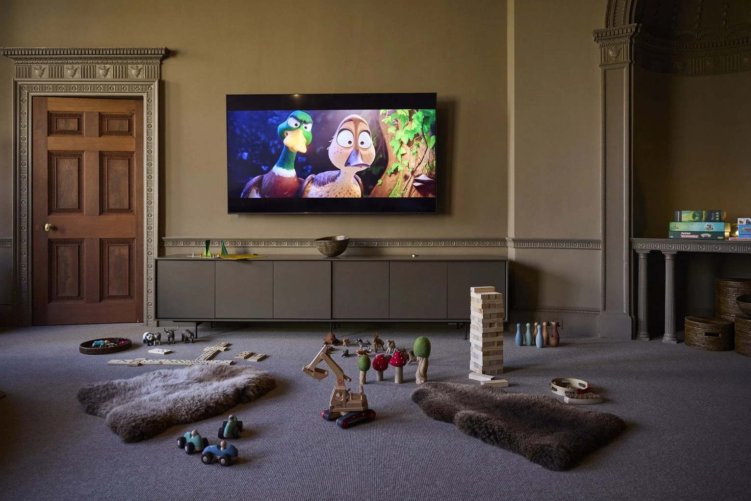 yorkshire-historic-period-georgian-hall-country-house-film-photo-shoot-event-location-unique-venue-hire-tv-room.jpg
