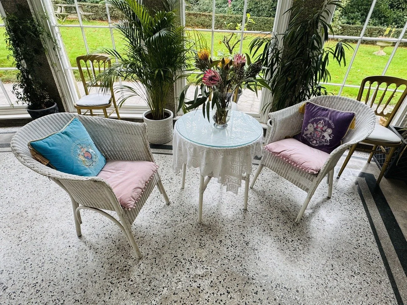 cornwall-historic-regency-country-house-film-photo-shoot-event-location-unique-venue-hire-small-table.jpg