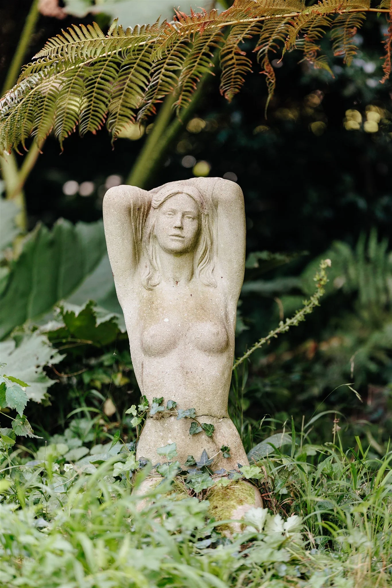 kent-historic-period-manor-house-film-photo-shoot-event-location-unique-venue-hire-garden-statue.jpg