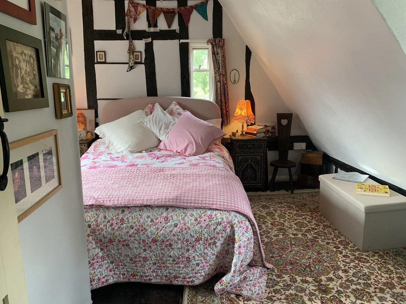 cambridgeshire-thatched-cottage-film-photo-shoot-location-unique-venue-hire-main-bedroom.jpg