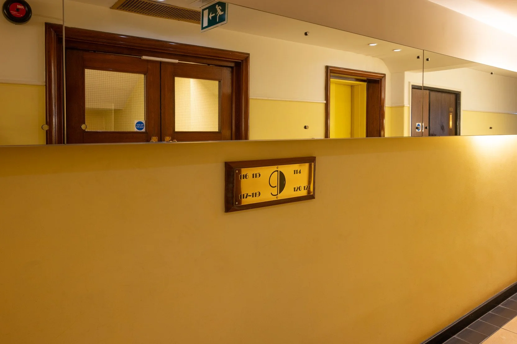 florin-court-london-art-deco-film-photo-shoot-location-hire-mirrored-hallway.jpg