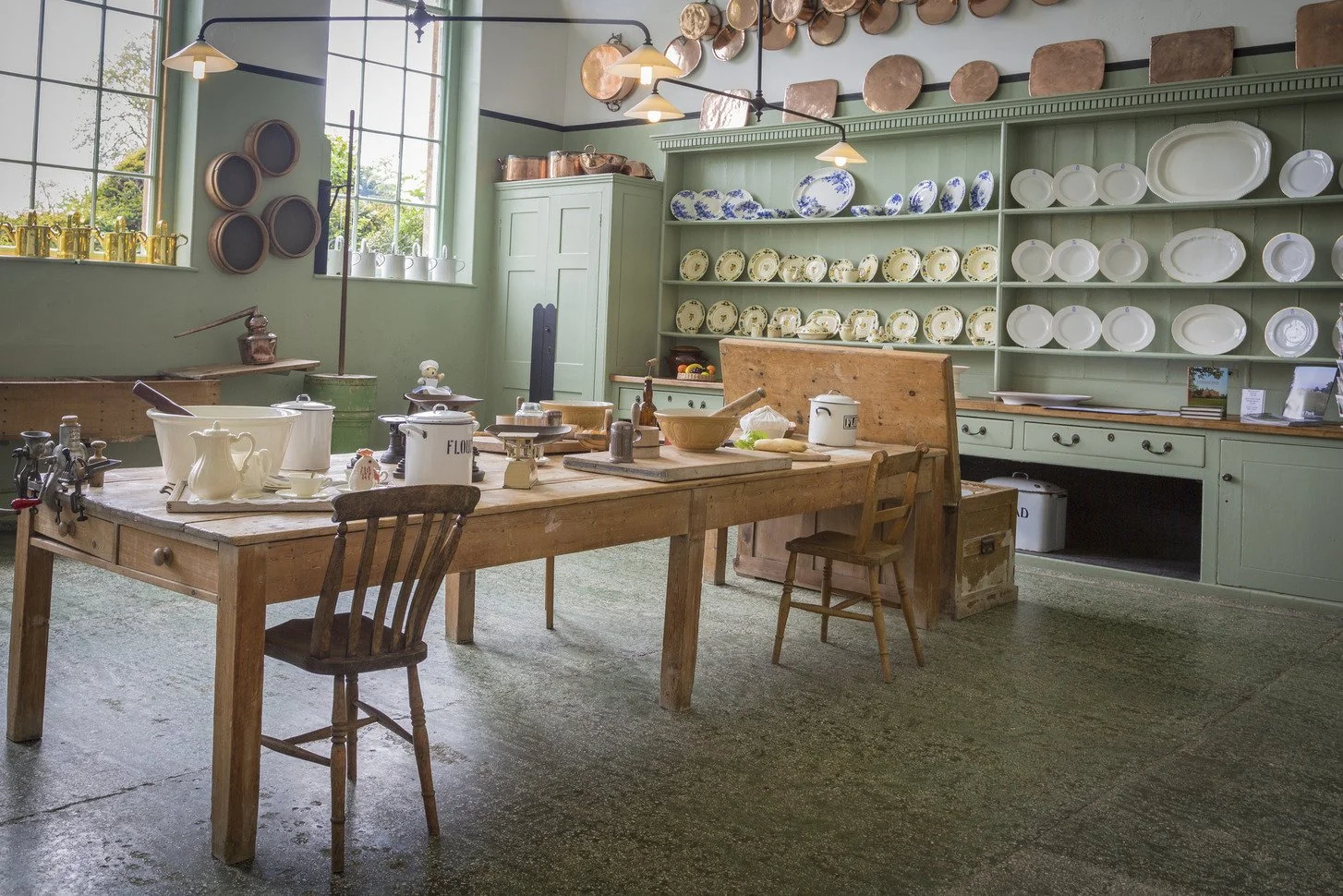 hampshire-edwardian-country-mansion-period-film-photo-shoot-event-venue-hire-scullery-table.jpg
