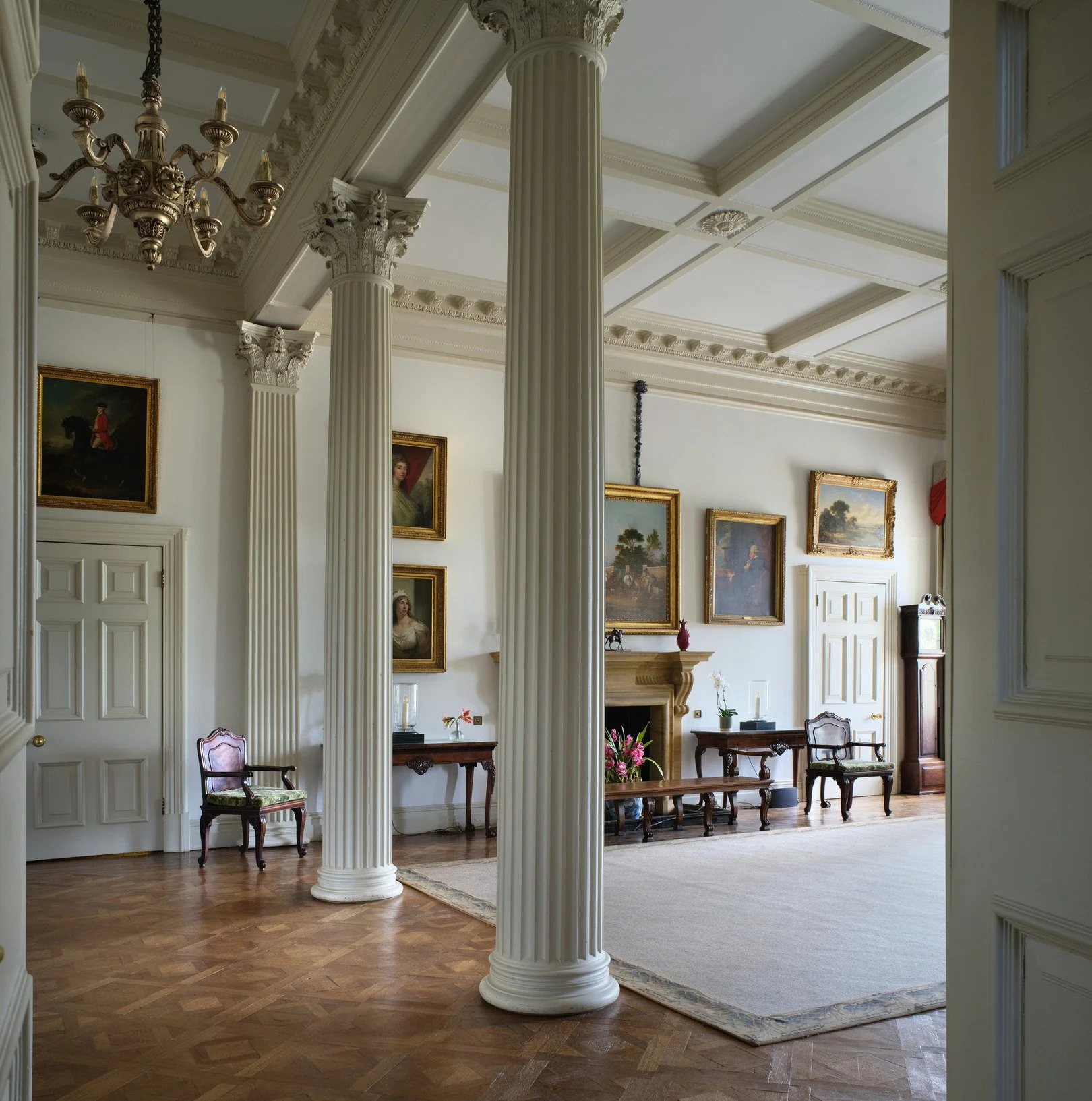 hampshire-edwardian-country-mansion-period-film-photo-shoot-event-venue-hire-marble-columns.jpg