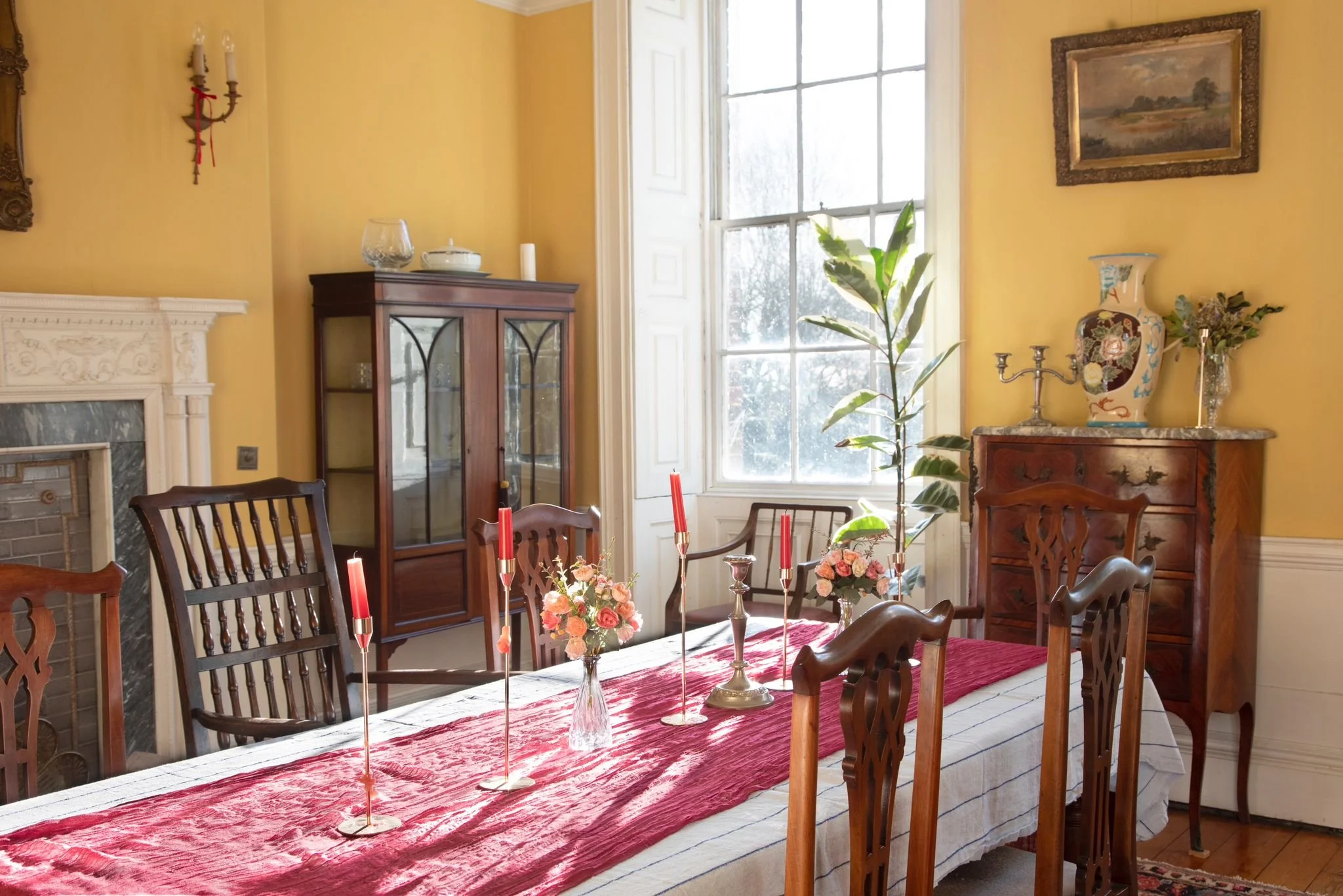 lincolnshire-historic-georgian-victorian-manor-house-estate-film-location-shoot-events-hire-yellow-dining-room1.JPG