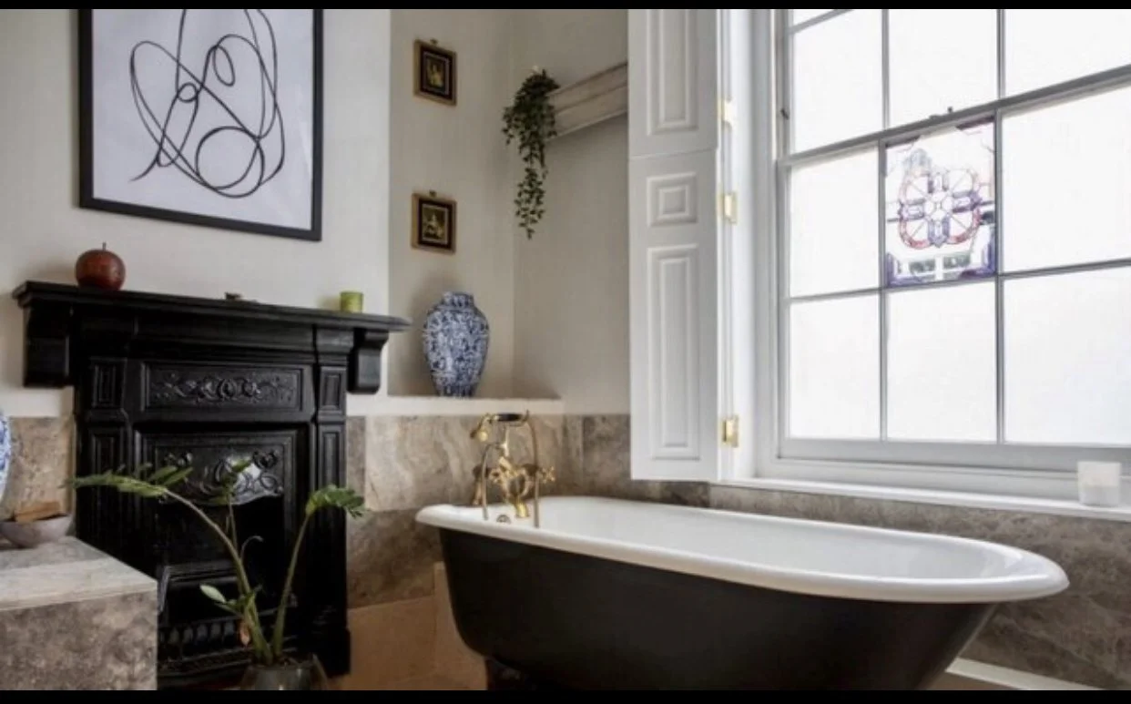 london-historic-georgian-townhouse-estate-film-photo-shoot-location-hire-bathtub-fireplace.jpg