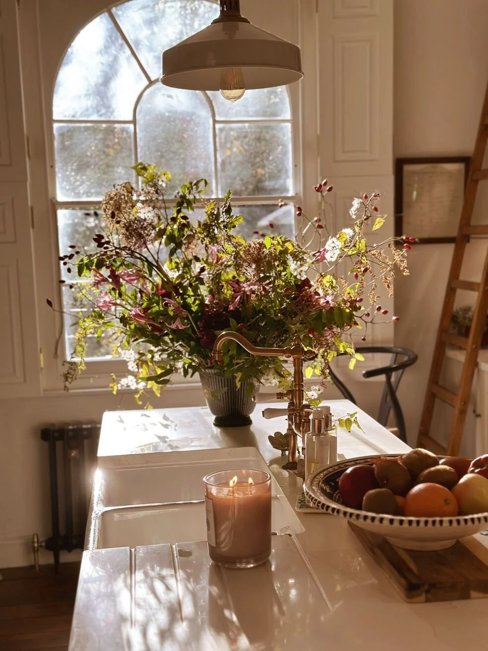 london-historic-georgian-townhouse-estate-film-photo-shoot-location-hire-aarched-window.jpg