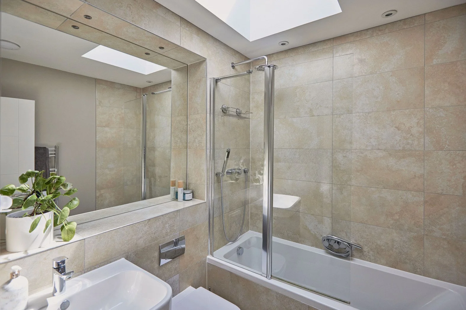 surrey-contemporary-luxury-residence-film-photo-shoot-events-location-hire-bath.jpg