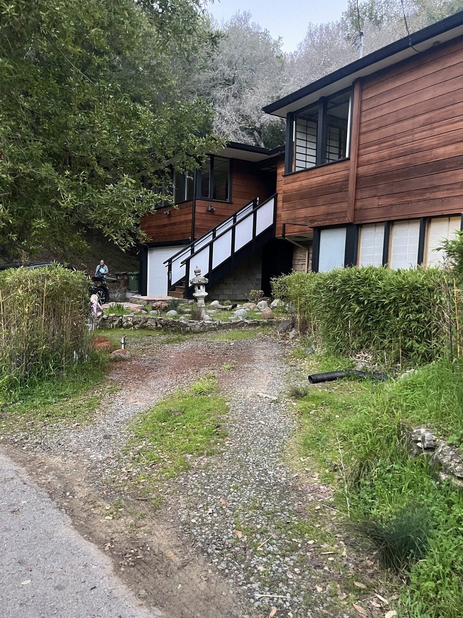california-mid-century-modern-canyon-house-film-photo-shoot-location-hire-facade-main.jpg