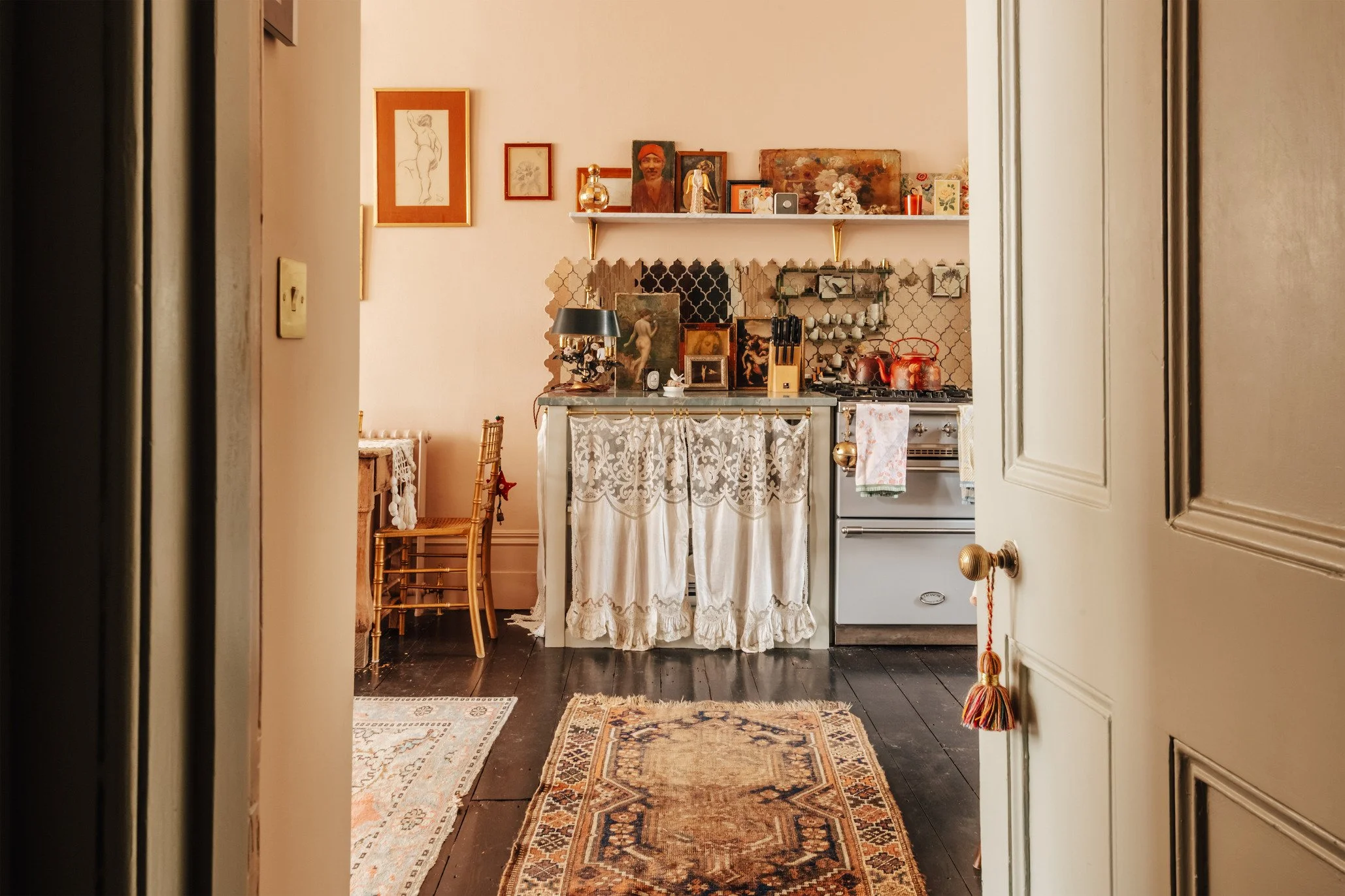 london-victorian-apartment-vintage-inspired-interior-design-film-photo-shoot-location-hire-kitchen-door.jpg