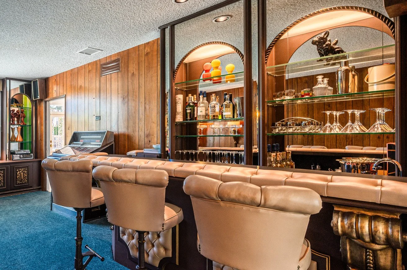 california-mid-century-modern-time-capsule-film-photo-shoot-location-hire-bar-stools.jpg