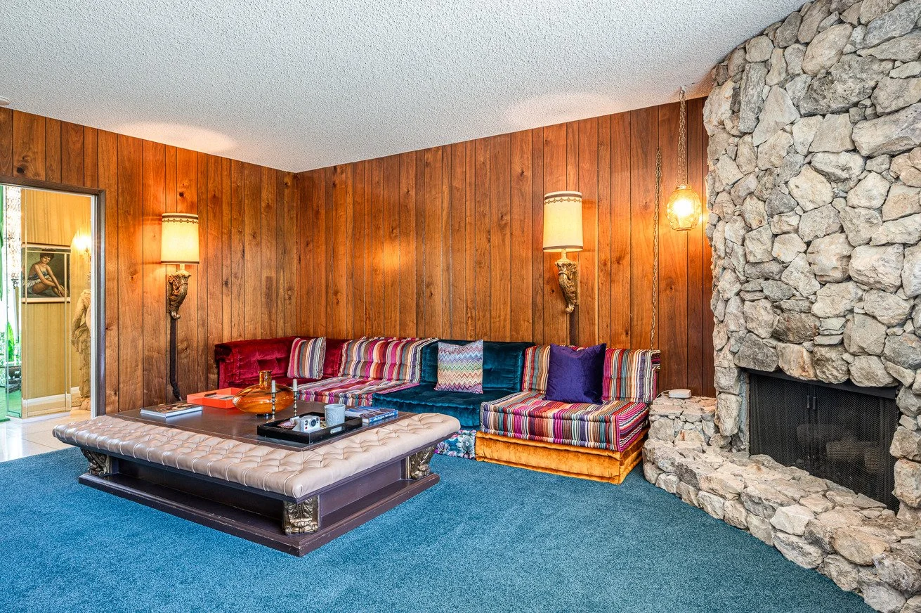 california-mid-century-modern-time-capsule-film-photo-shoot-location-hire-wooden-panelled-walls.jpg
