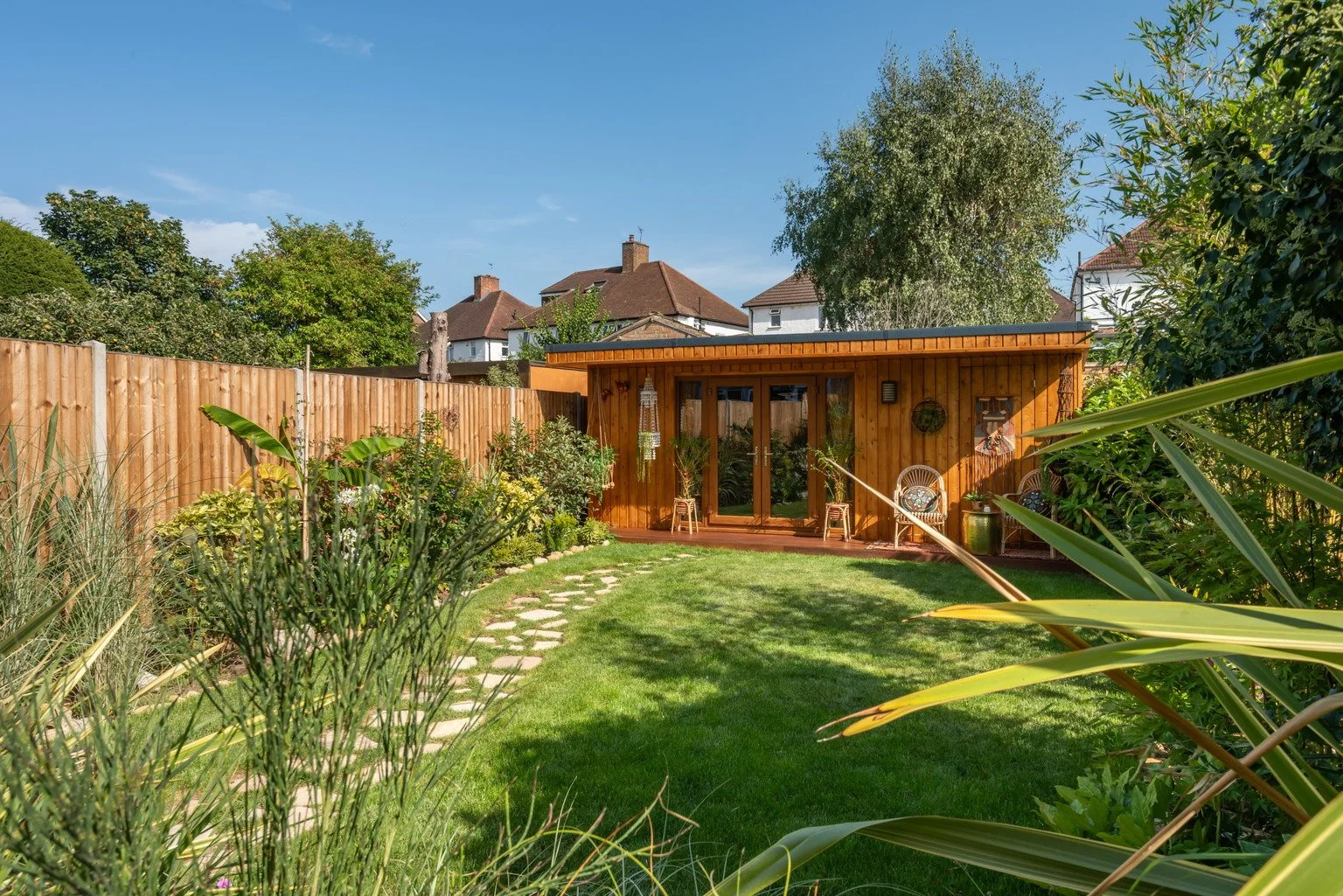 london-retro-1970s-mid-century-modern-home-film-photo-shoot-location-hire-garden-room.jpg