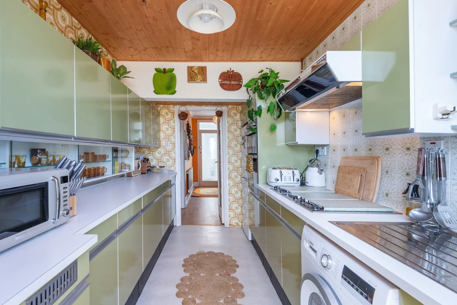 london-retro-1970s-mid-century-modern-home-film-photo-shoot-location-hire-kitchen-worksurfaces.jpg