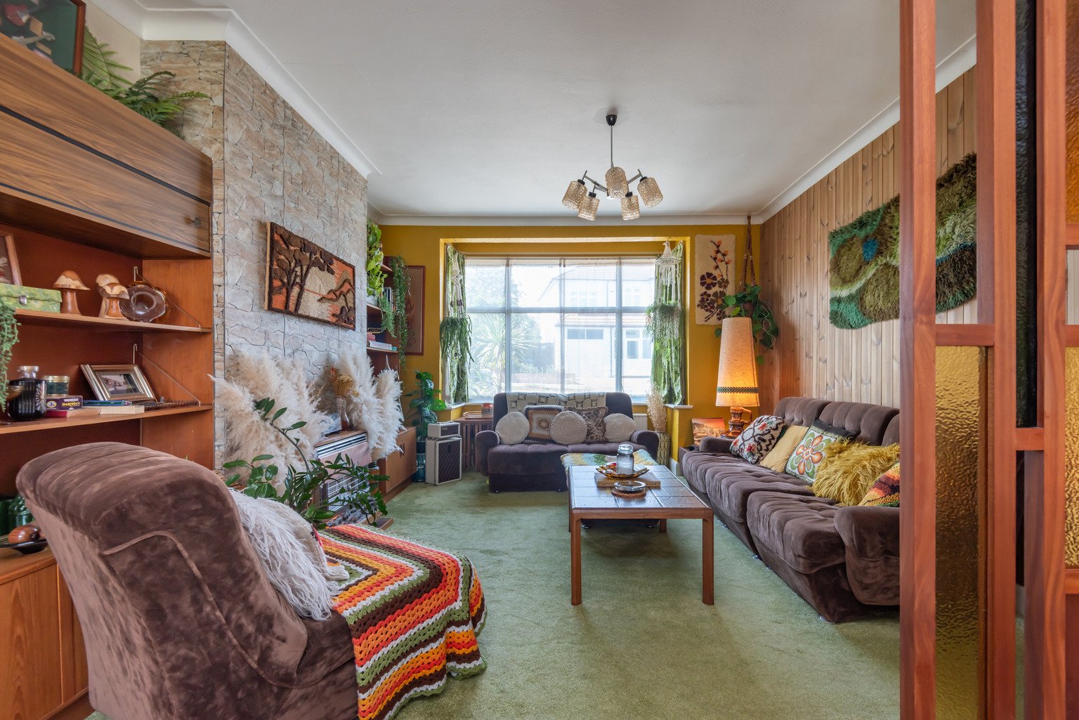 london-retro-1970s-mid-century-modern-home-film-photo-shoot-location-hire-lounge.jpg