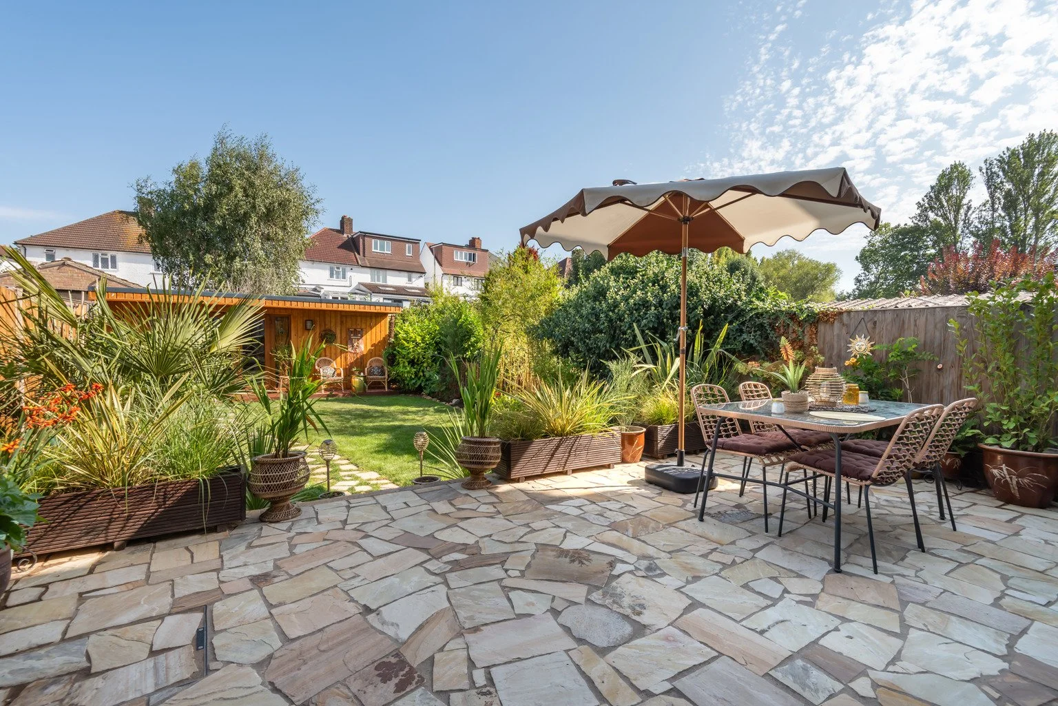 london-retro-1970s-mid-century-modern-home-film-photo-shoot-location-hire-patio.jpg