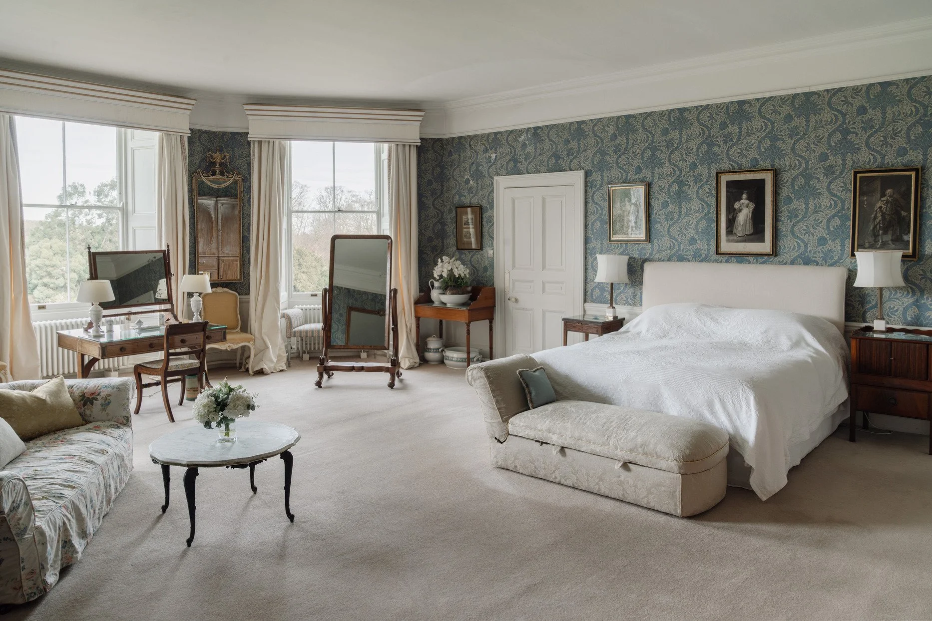 yorkshire-historic-georgian-stately-home-events-film-photo-shoot-location-hire-bedroom-furniture.jpg