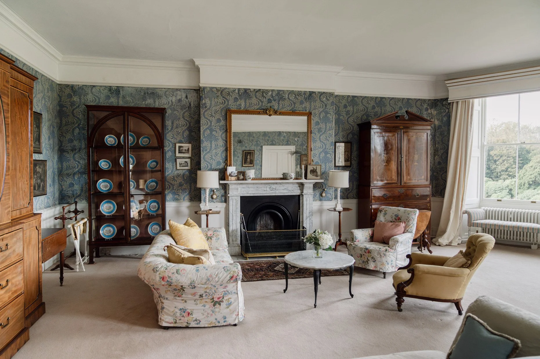 yorkshire-historic-georgian-stately-home-events-film-photo-shoot-location-hire-bedroom-suite.jpg