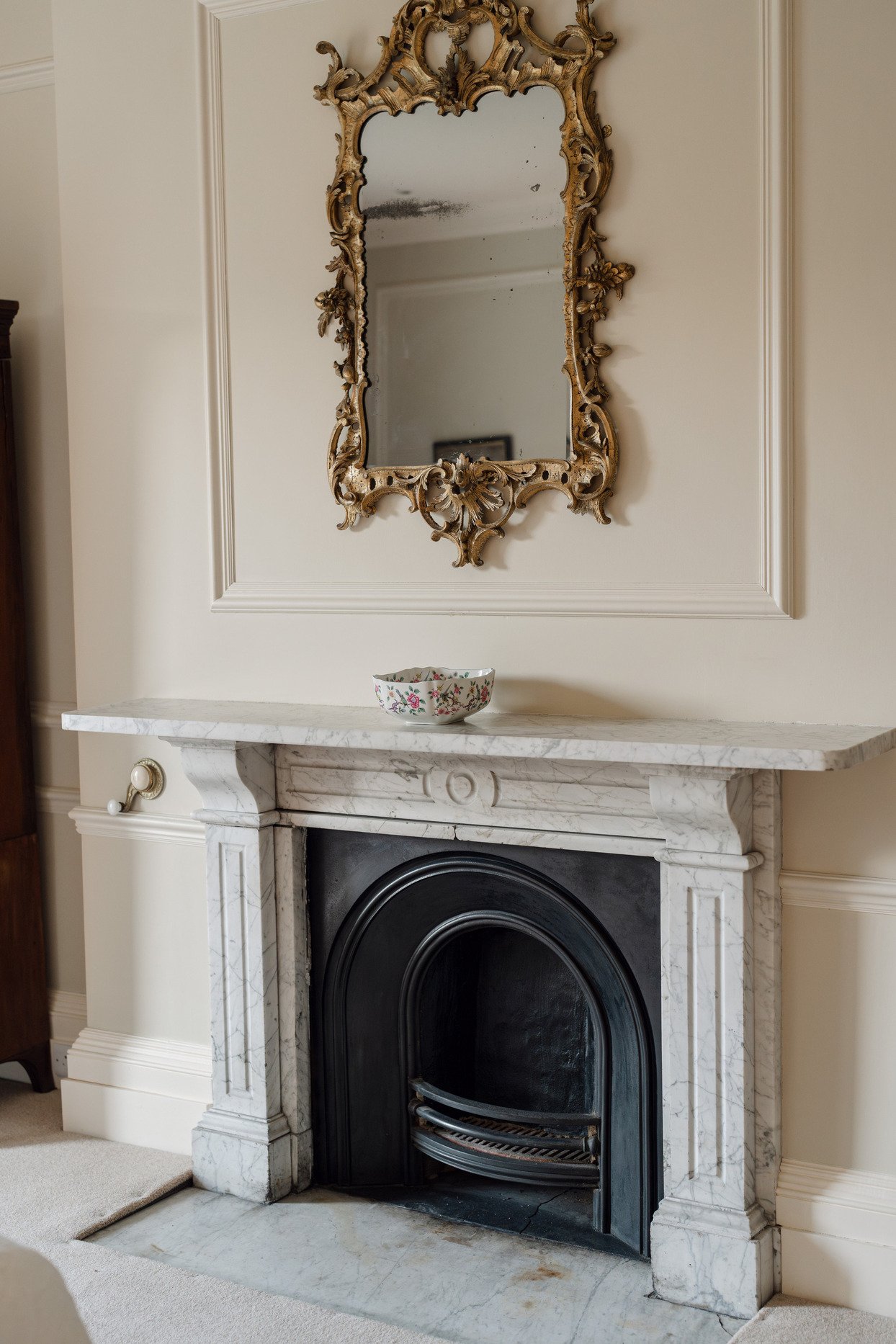 yorkshire-historic-georgian-stately-home-events-film-photo-shoot-location-hire-mirror.jpg