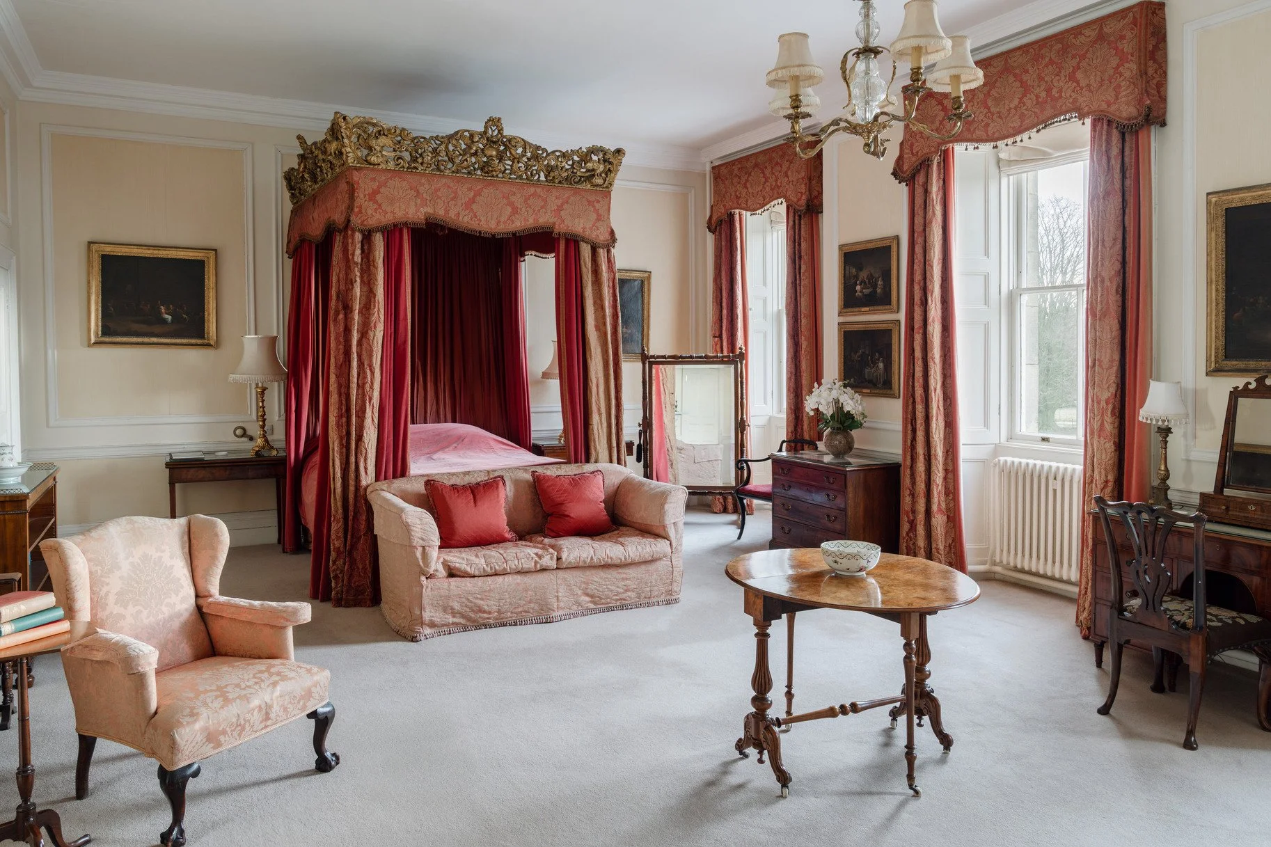 yorkshire-historic-georgian-stately-home-events-film-photo-shoot-location-hire-pink-four-poster-bed.jpg