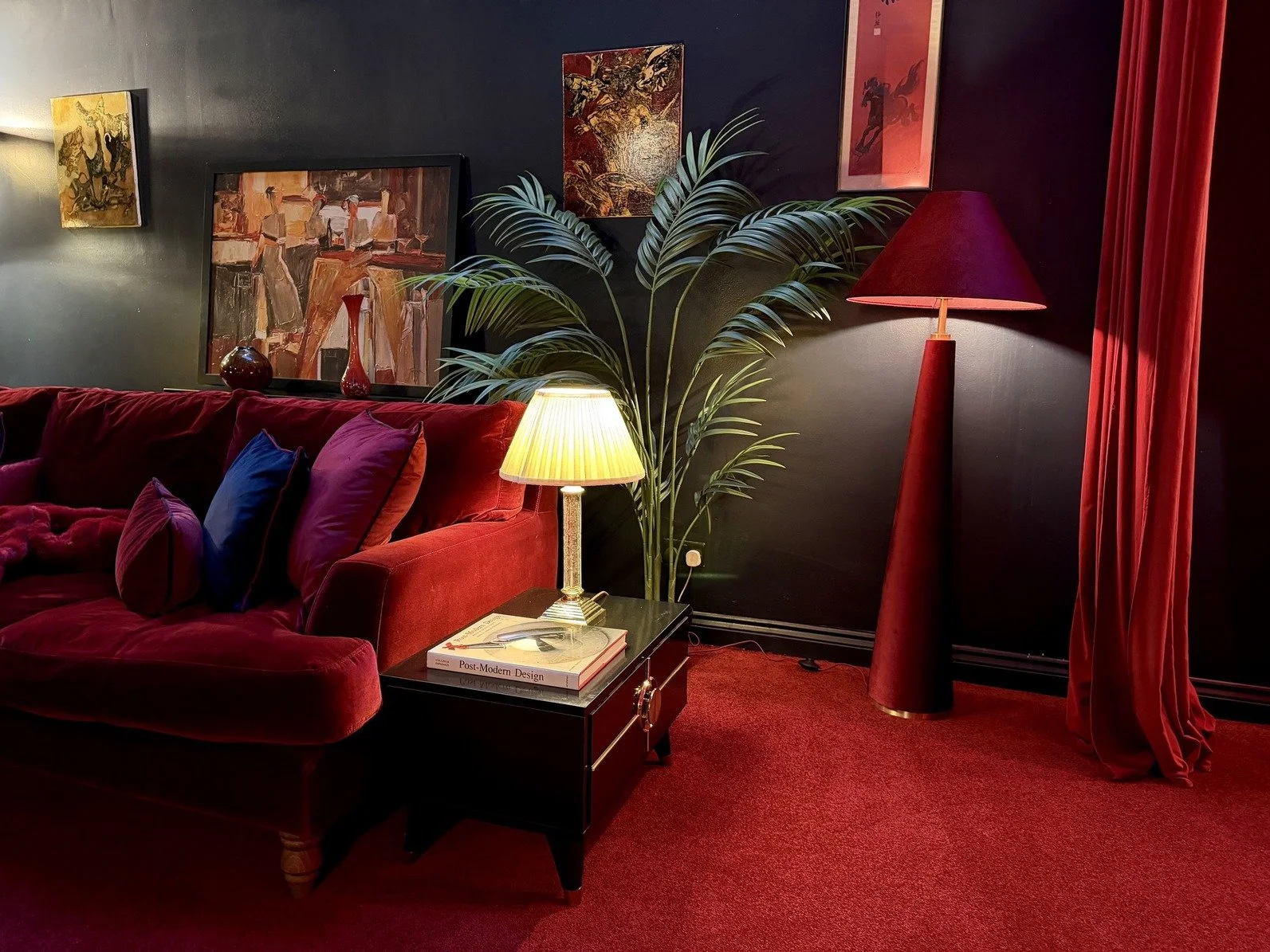 london-speakeasy-retro-designer-creative-studio-film-photo-shoot-location-hire-red-sofa-cushions.jpg
