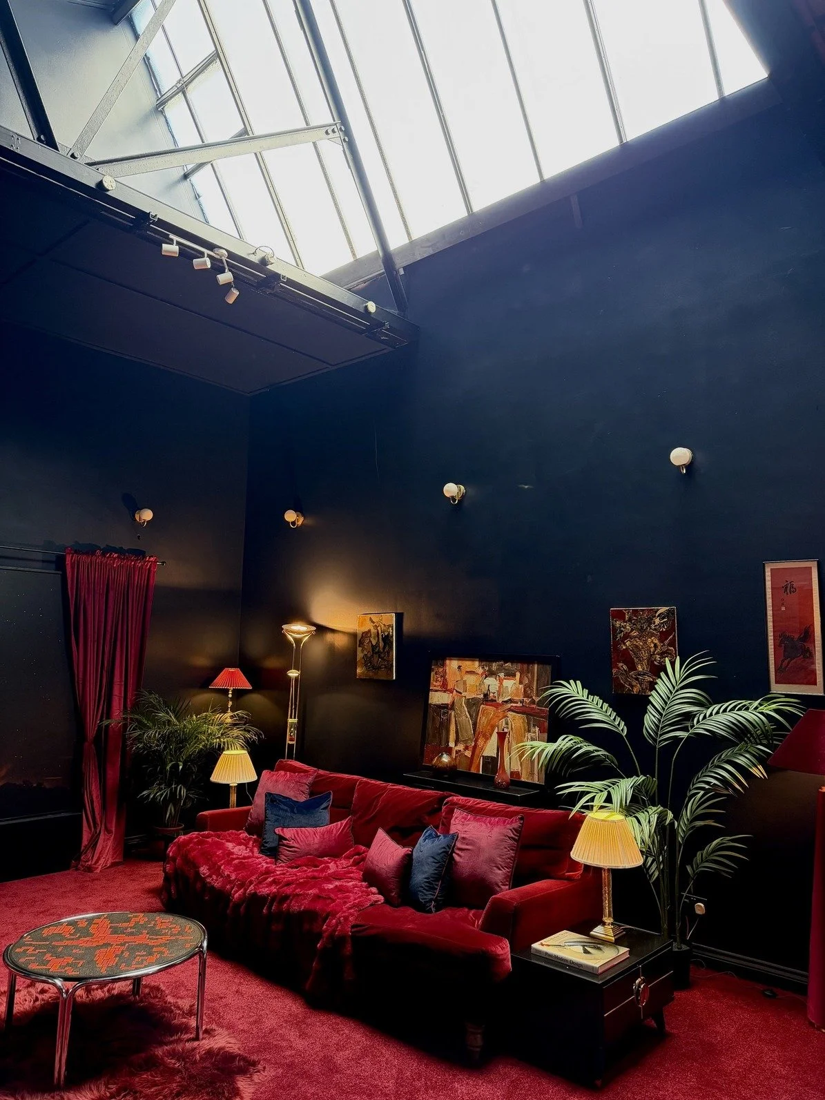 london-speakeasy-retro-designer-creative-studio-film-photo-shoot-location-hire-roof-window-lights.jpg