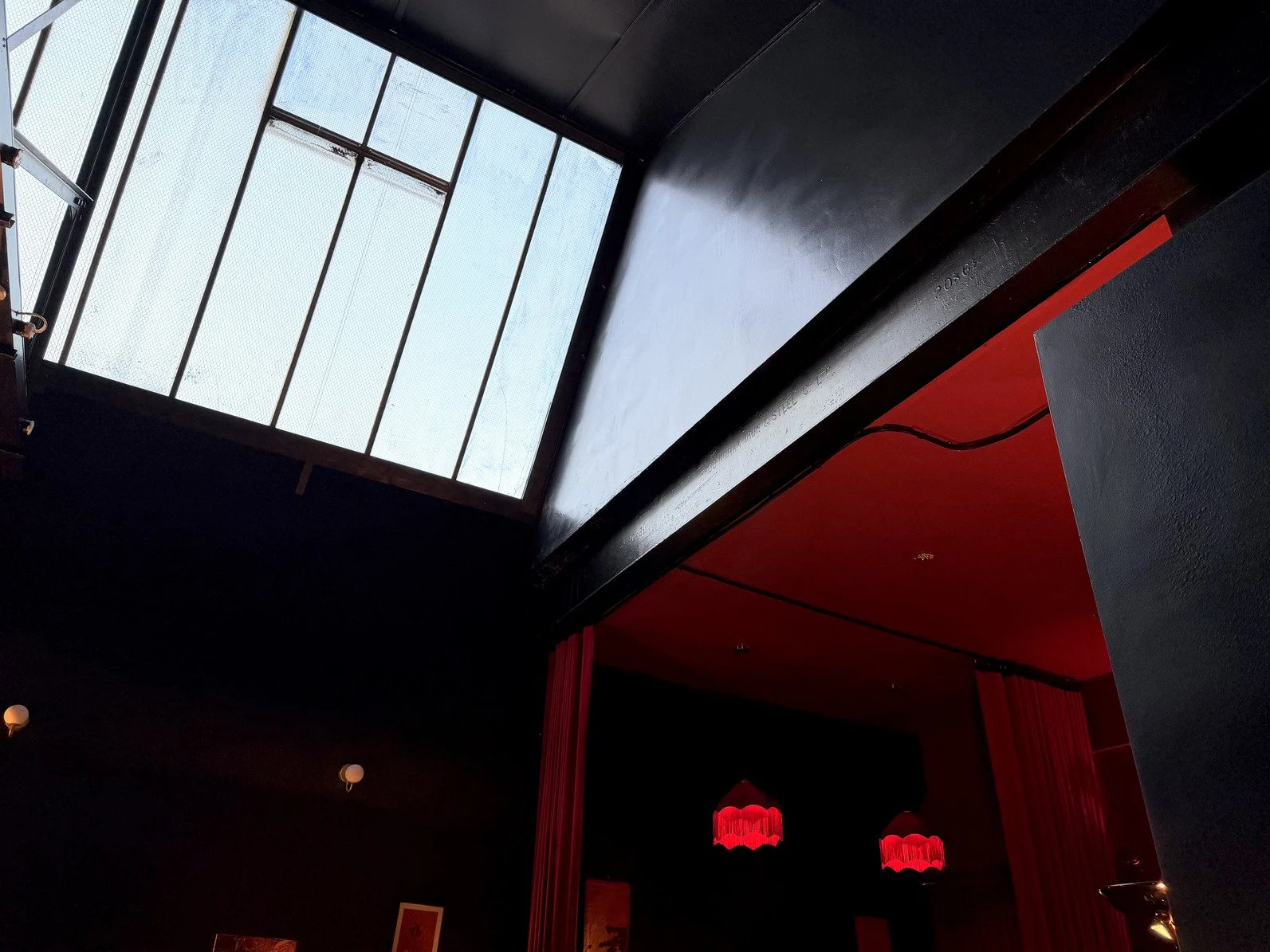 london-speakeasy-retro-designer-creative-studio-film-photo-shoot-location-hire-roof-window.jpg