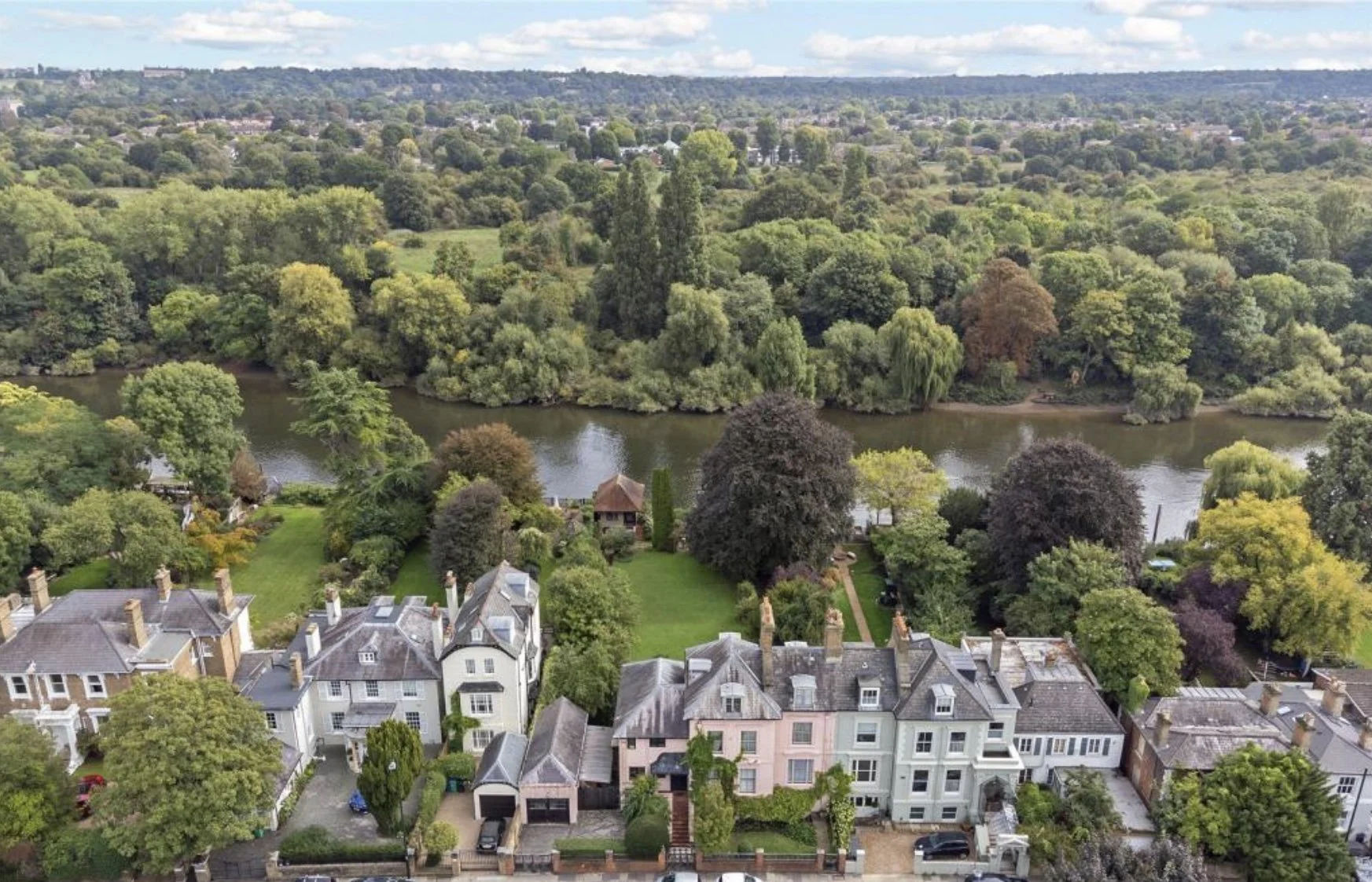 london-victorian-riverside-residence-film-photo-shoot-location-hire-aerial-view.jpg
