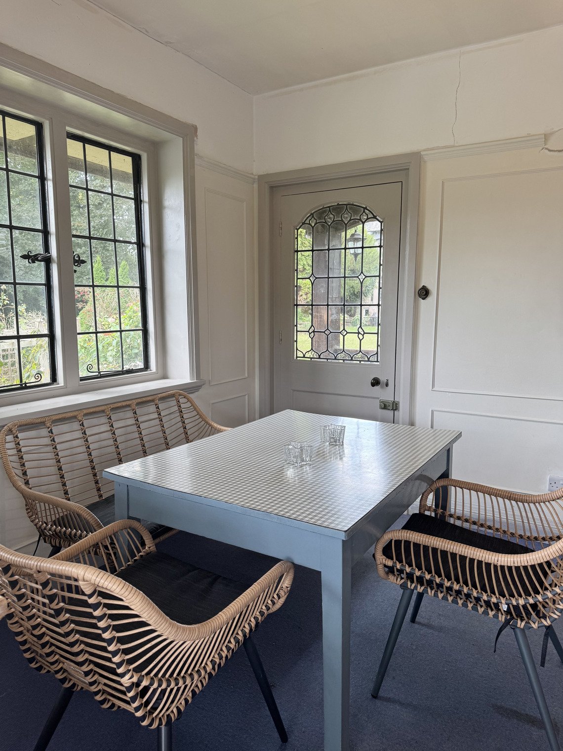 london-victorian-riverside-residence-film-photo-shoot-location-hire-dining-room(1).jpg