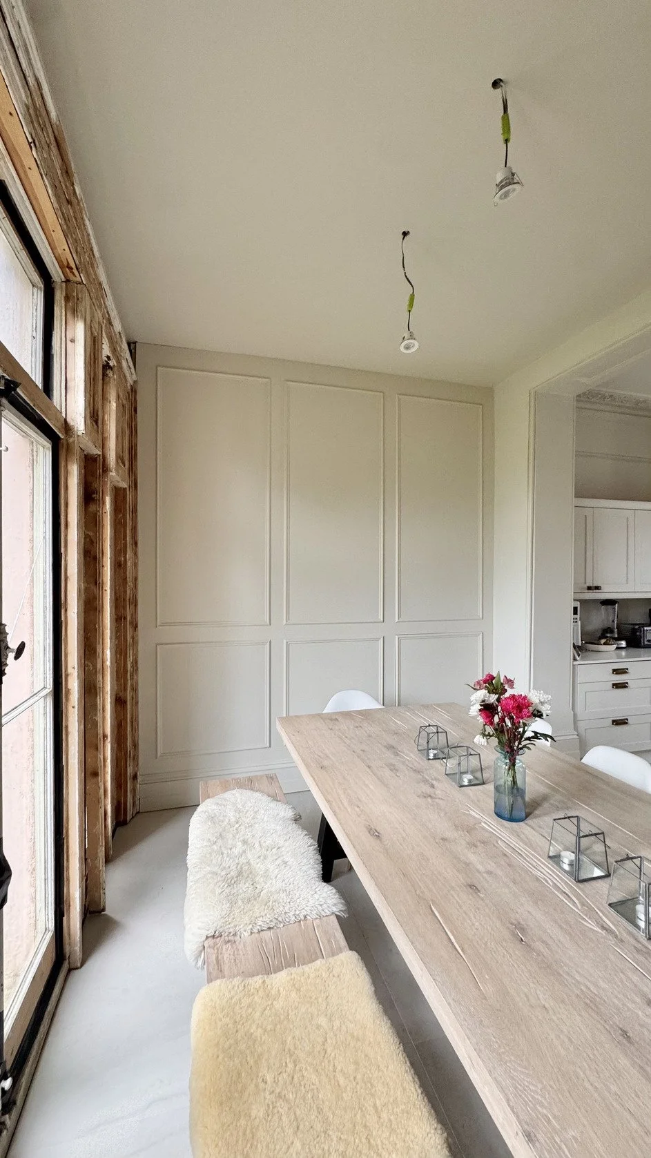 london-victorian-riverside-residence-film-photo-shoot-location-hire-light-fixtures.jpg