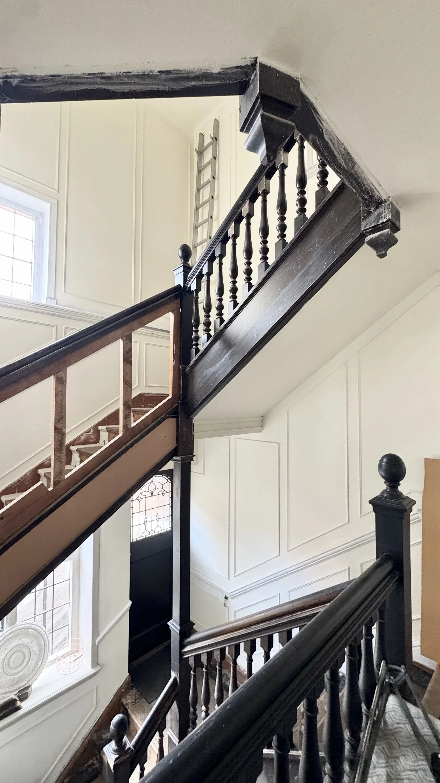 london-victorian-riverside-residence-film-photo-shoot-location-hire-staircase.jpg