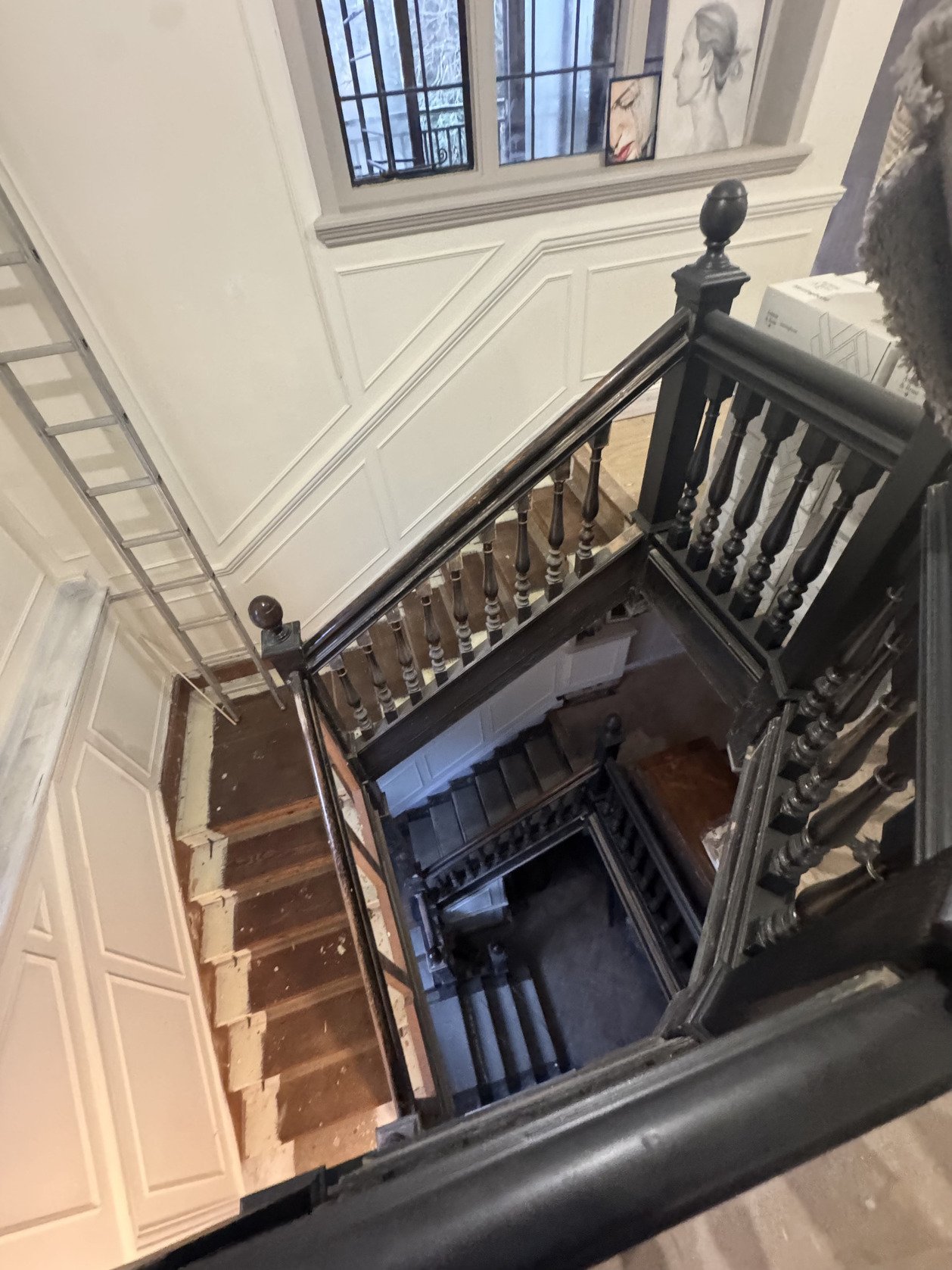 london-victorian-riverside-residence-film-photo-shoot-location-hire-stairs.jpg