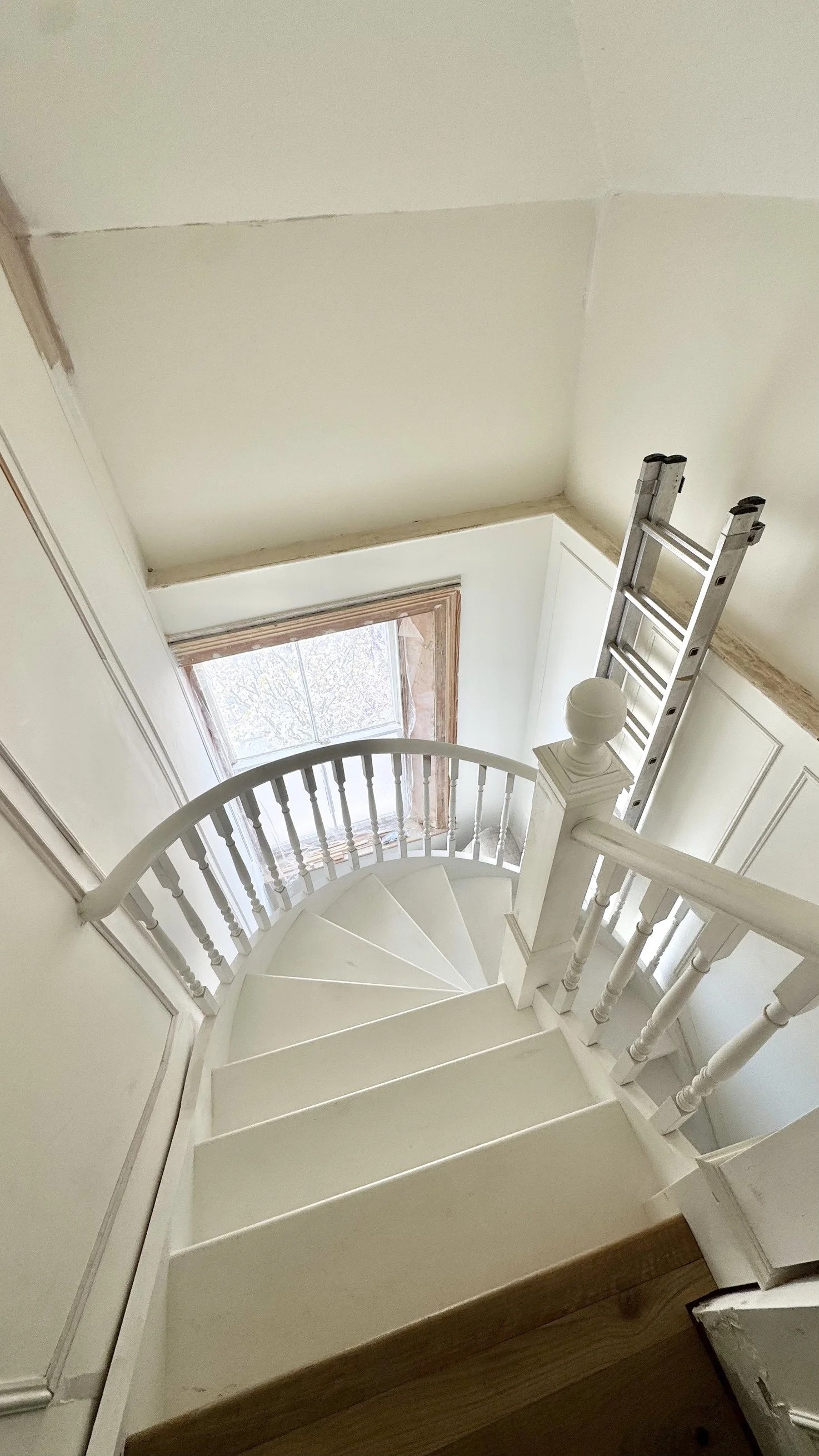 london-victorian-riverside-residence-film-photo-shoot-location-hire-white-staircase.jpg
