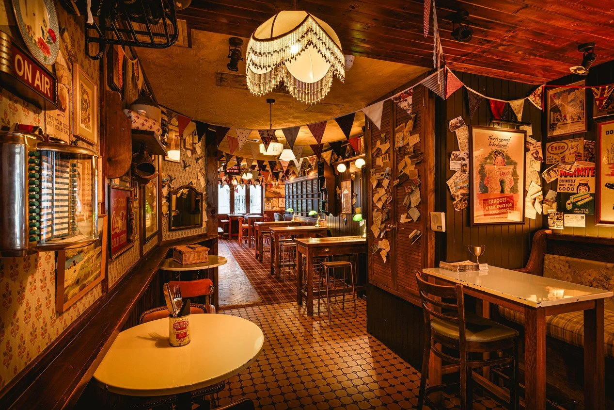 london-1940s-underground-station-immersive-events-film-photo-shoot-location-hire-tickethall-lampshades.jpg