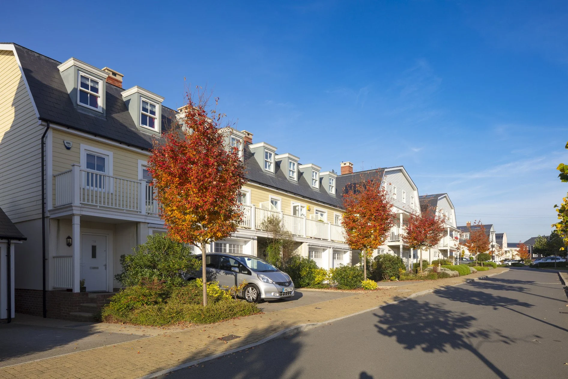 london-new-england-hamptons-american-film-photo-shoot-location-hire-autumn-tree-colours.jpg