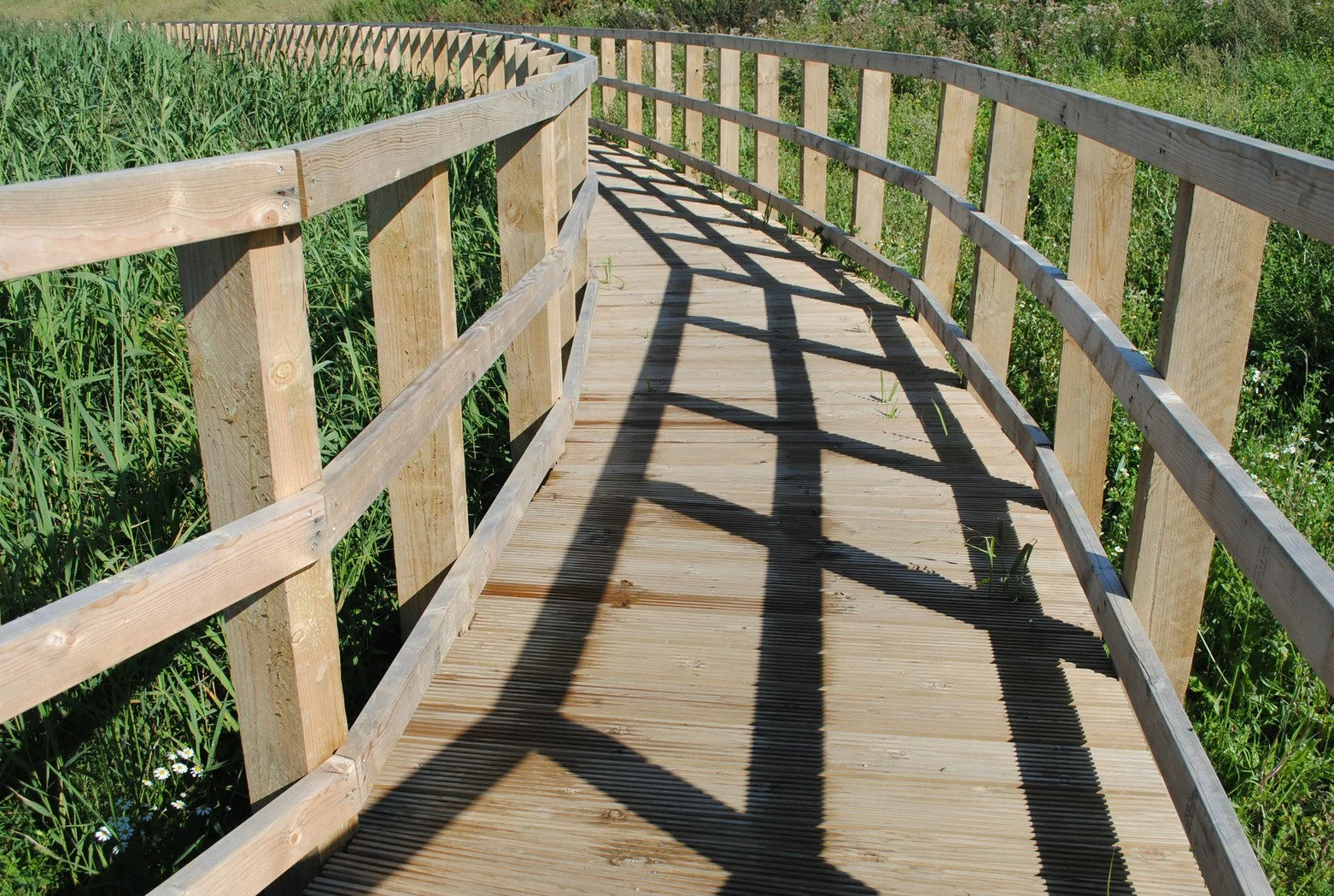 london-new-england-hamptons-american-film-photo-shoot-location-hire-decking-bridge.jpg
