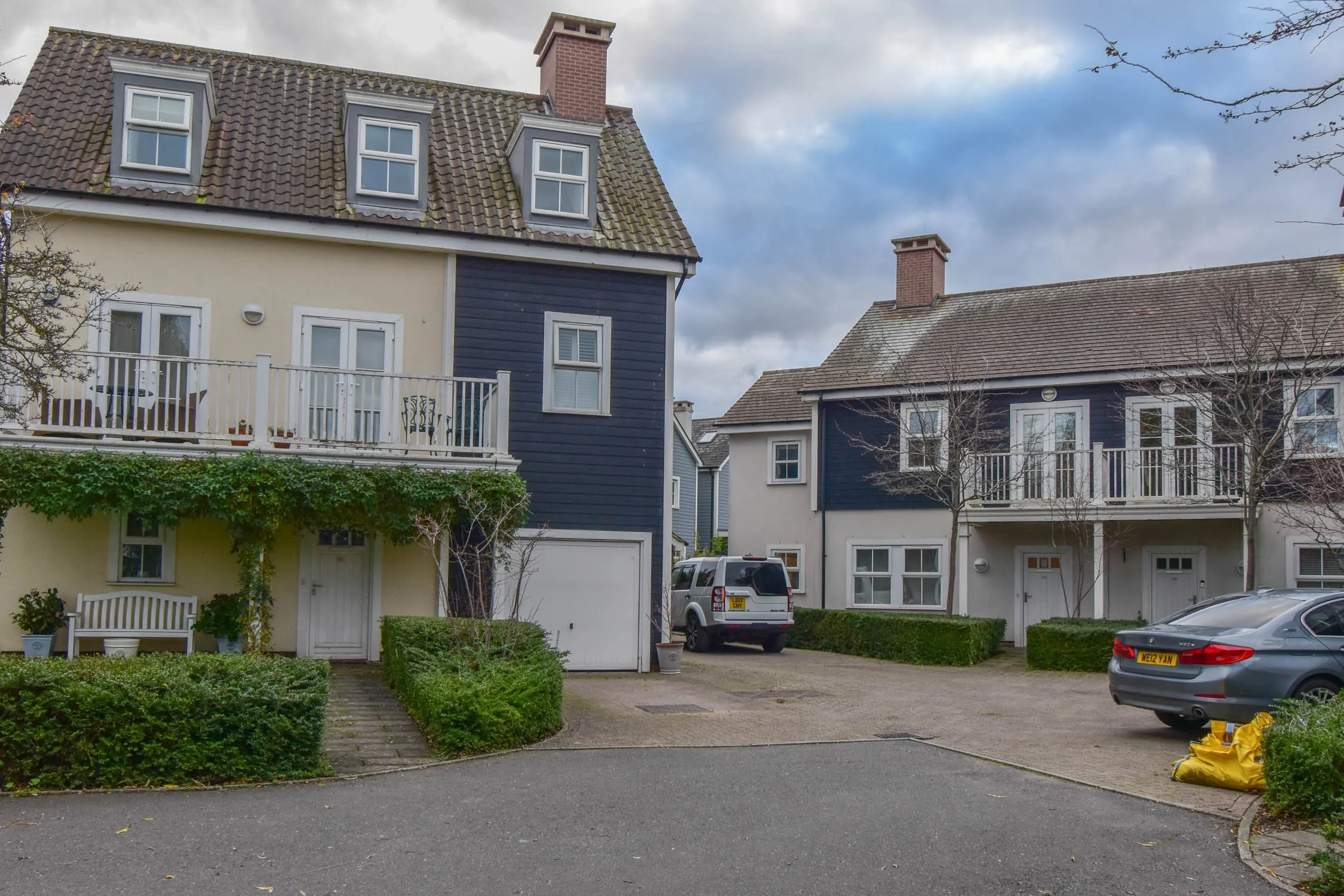 london-new-england-hamptons-american-film-photo-shoot-location-hire-driveways.jpg