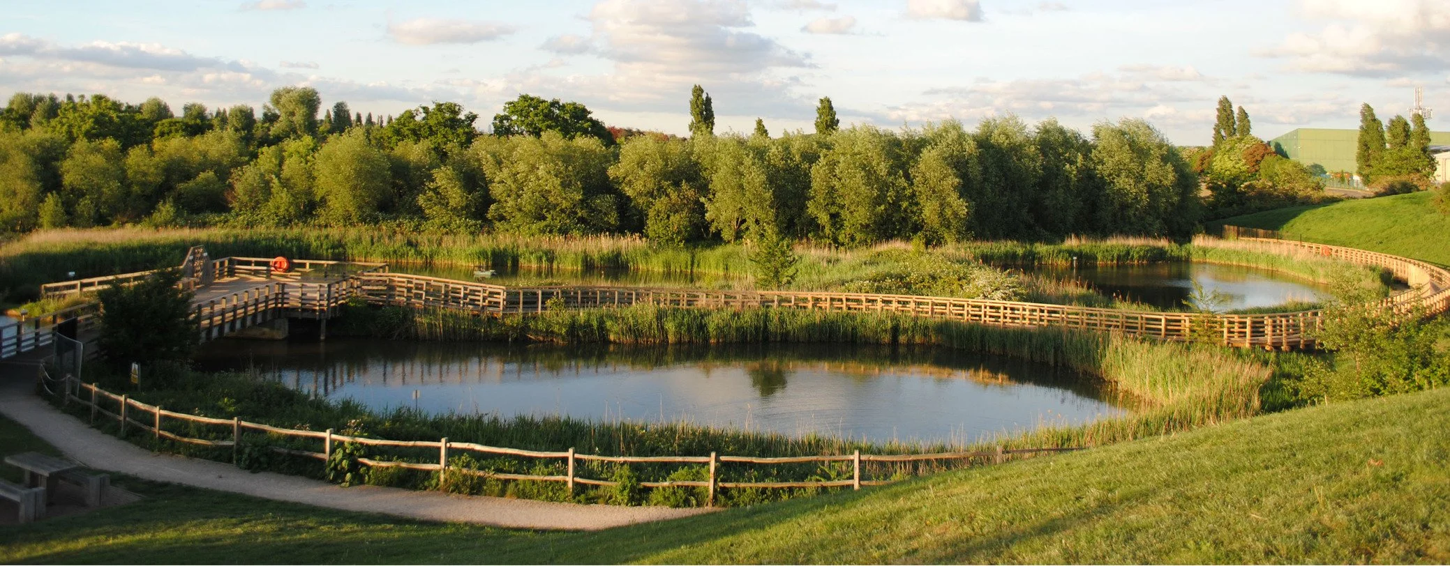 london-new-england-hamptons-american-film-photo-shoot-location-hire-lake.jpg