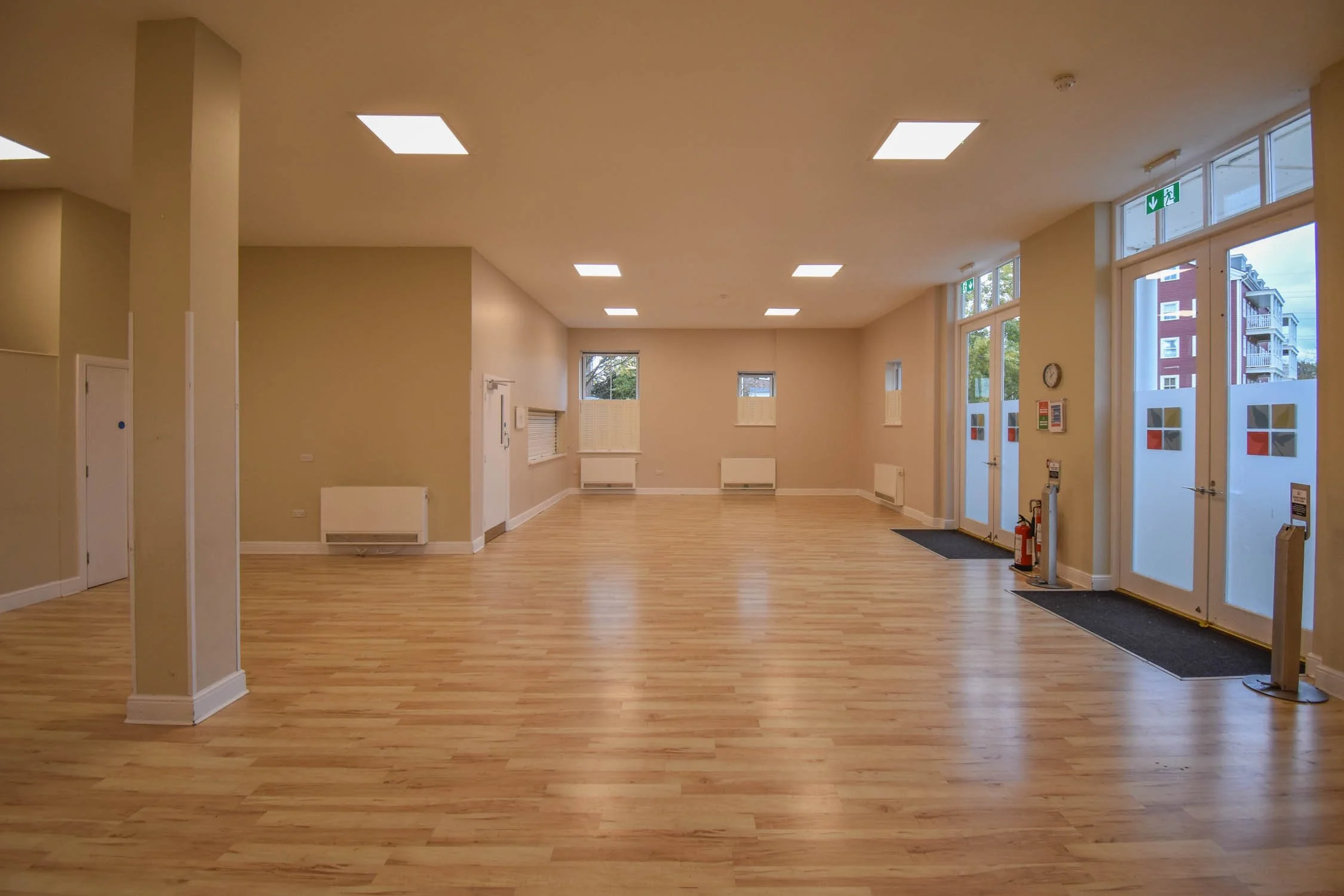 london-new-england-hamptons-american-film-photo-shoot-location-hire-large-hall-wooden-flooring.jpg