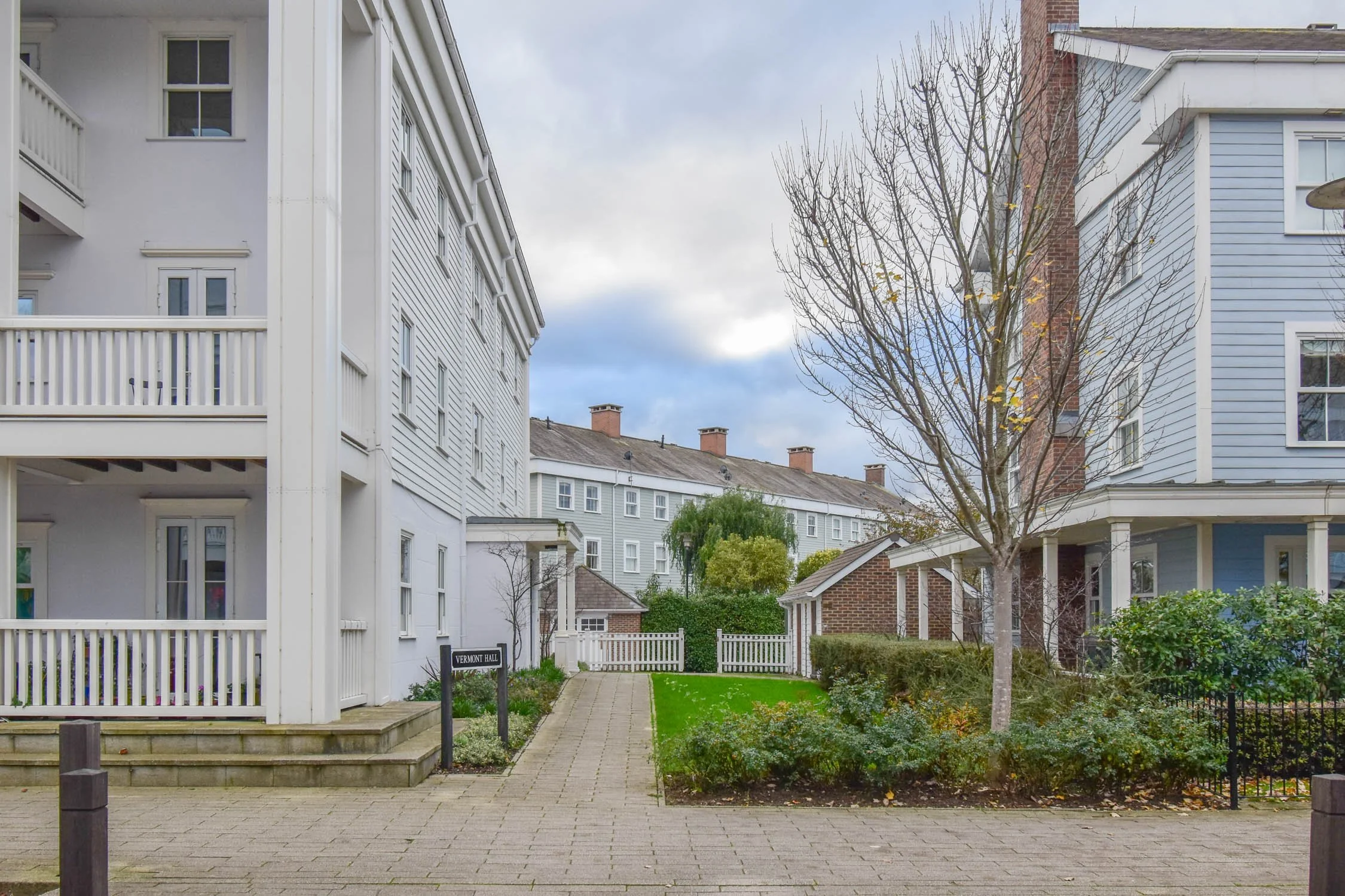 london-new-england-hamptons-american-film-photo-shoot-location-hire-residential-paths.jpg