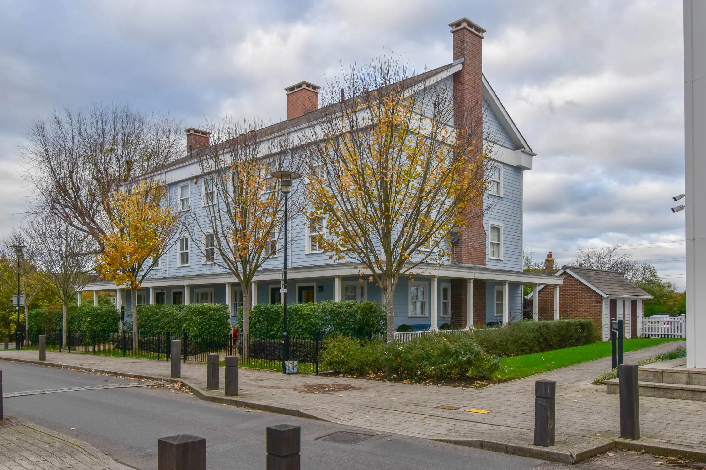 london-new-england-hamptons-american-film-photo-shoot-location-hire-weatherboard-house.jpg