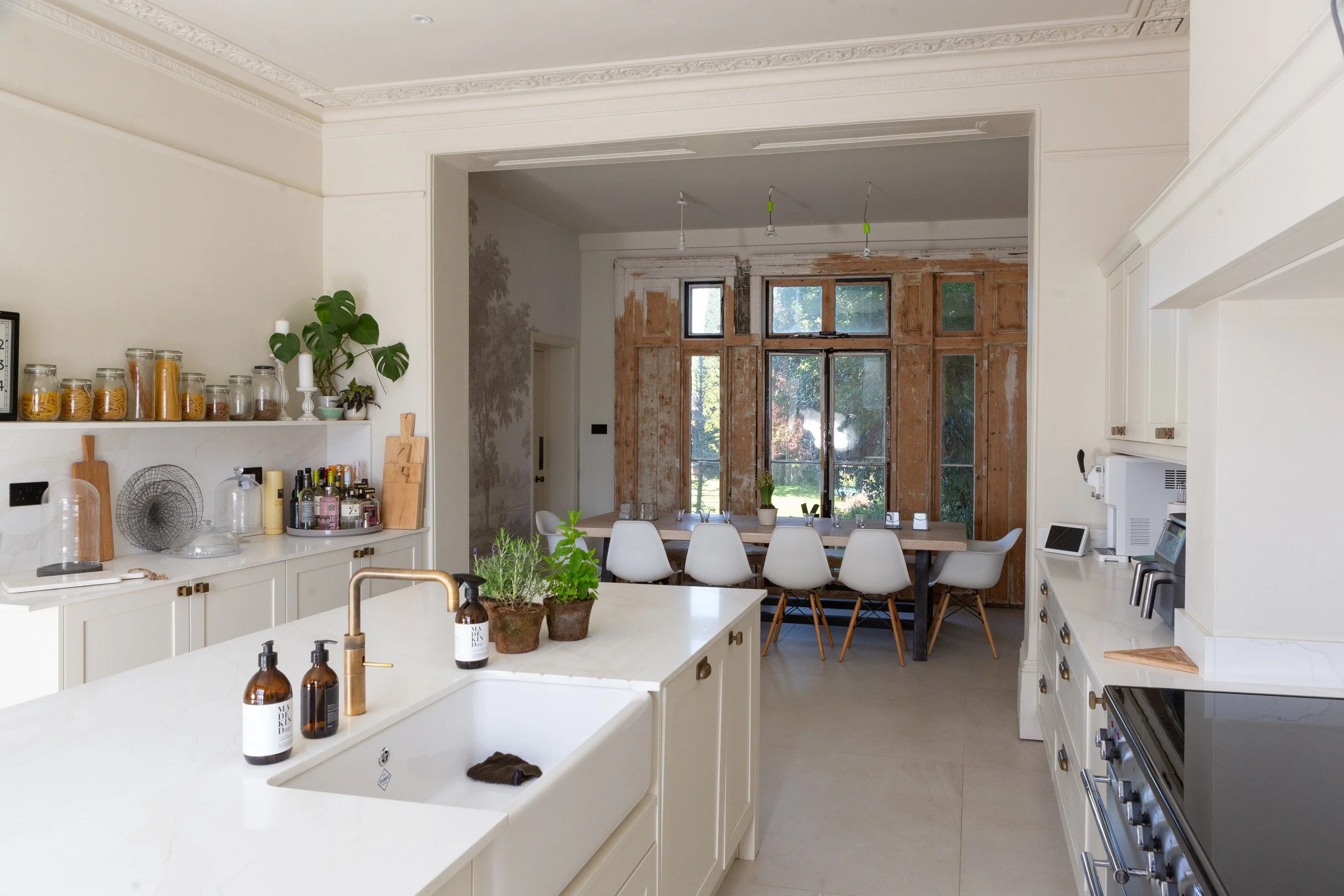 london-victorian-riverside-residence-film-photo-shoot-location-hire-kitchen-sink.jpg